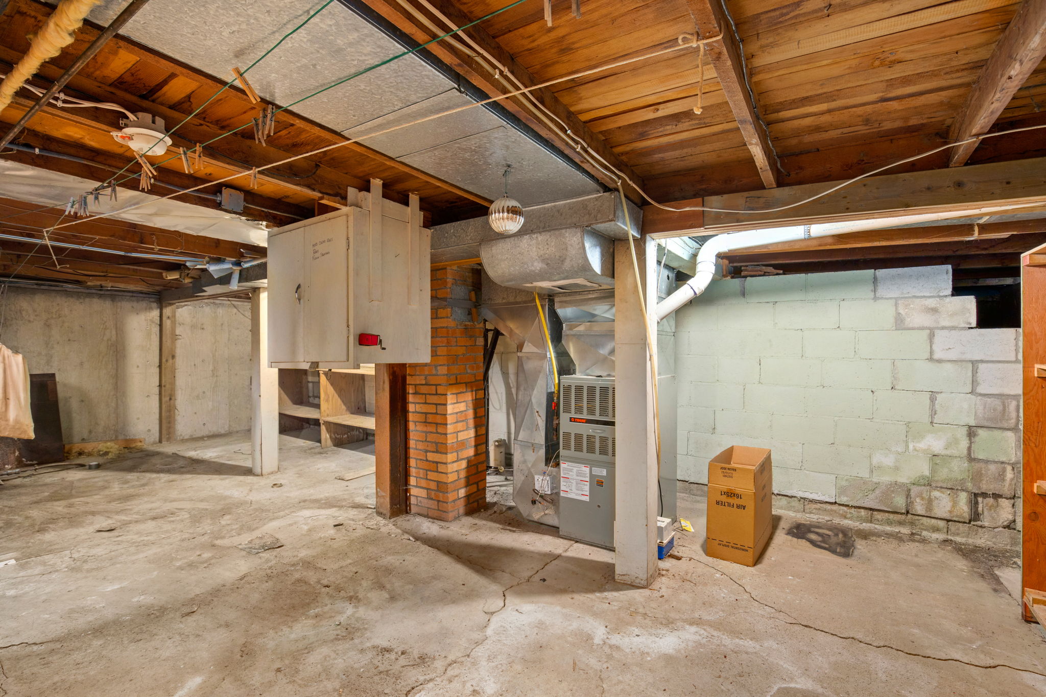 121 Central Avenue S