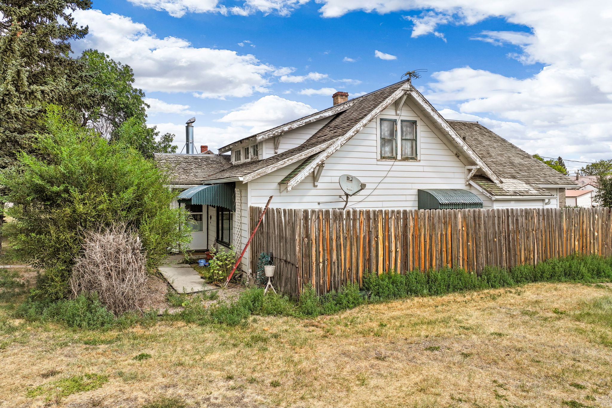121 Central Avenue S