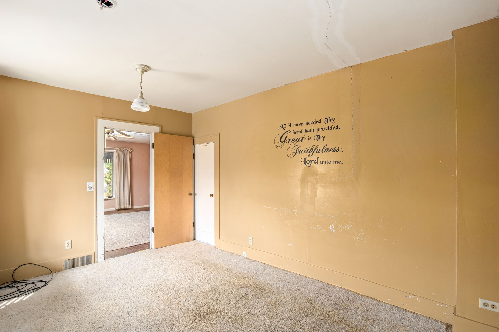 121 Central Avenue S