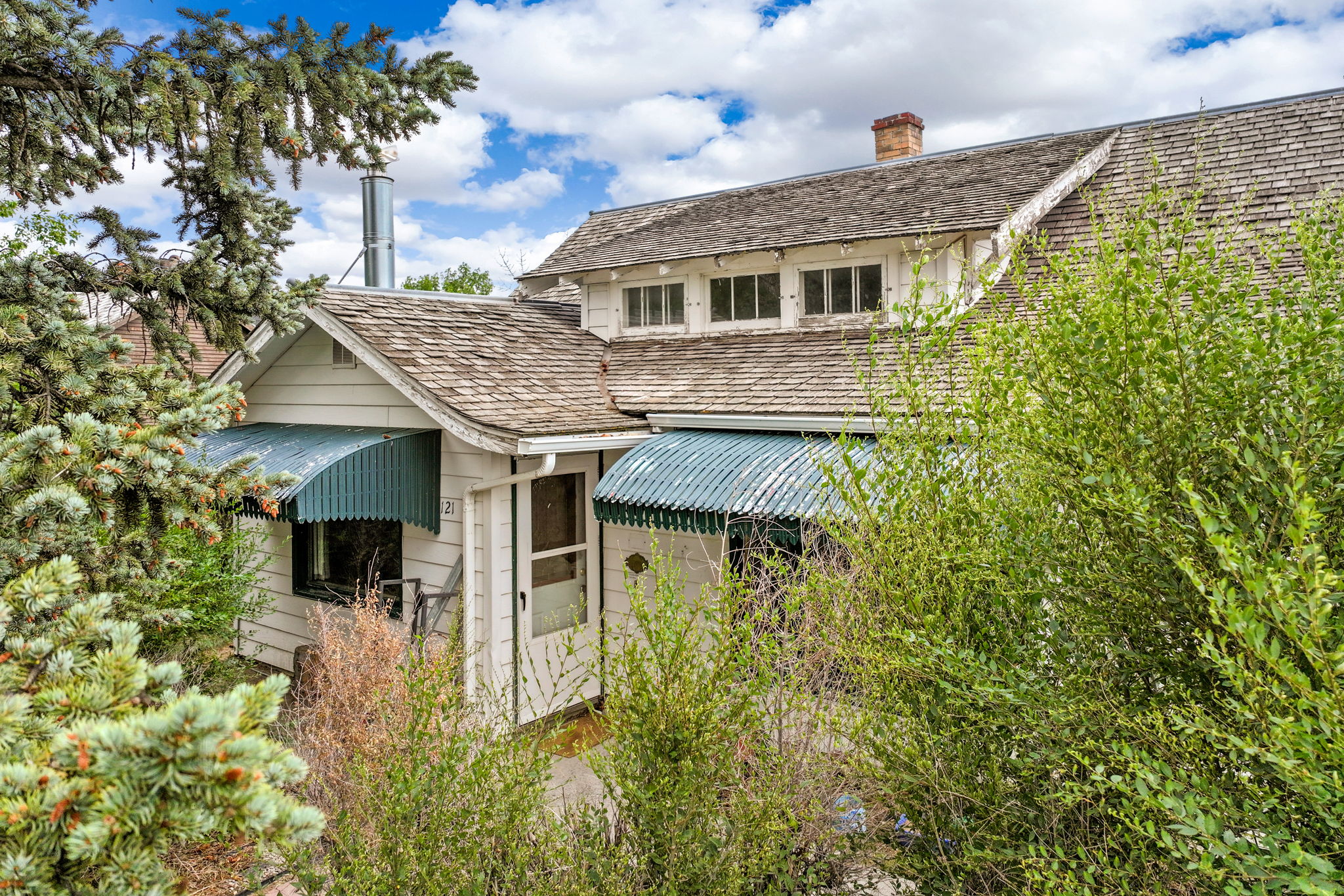 121 Central Avenue S