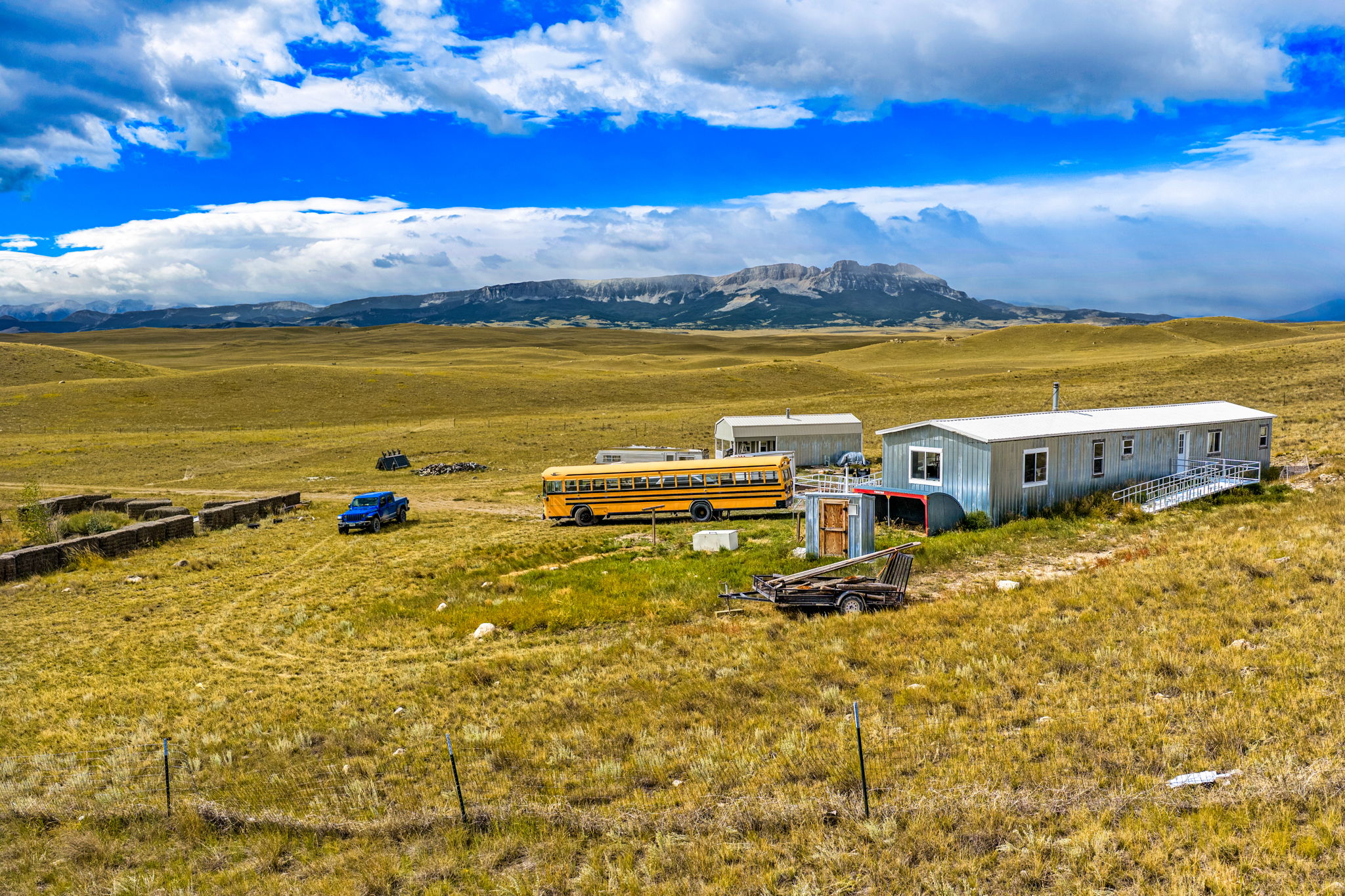 3950 W Meadowlark Lane