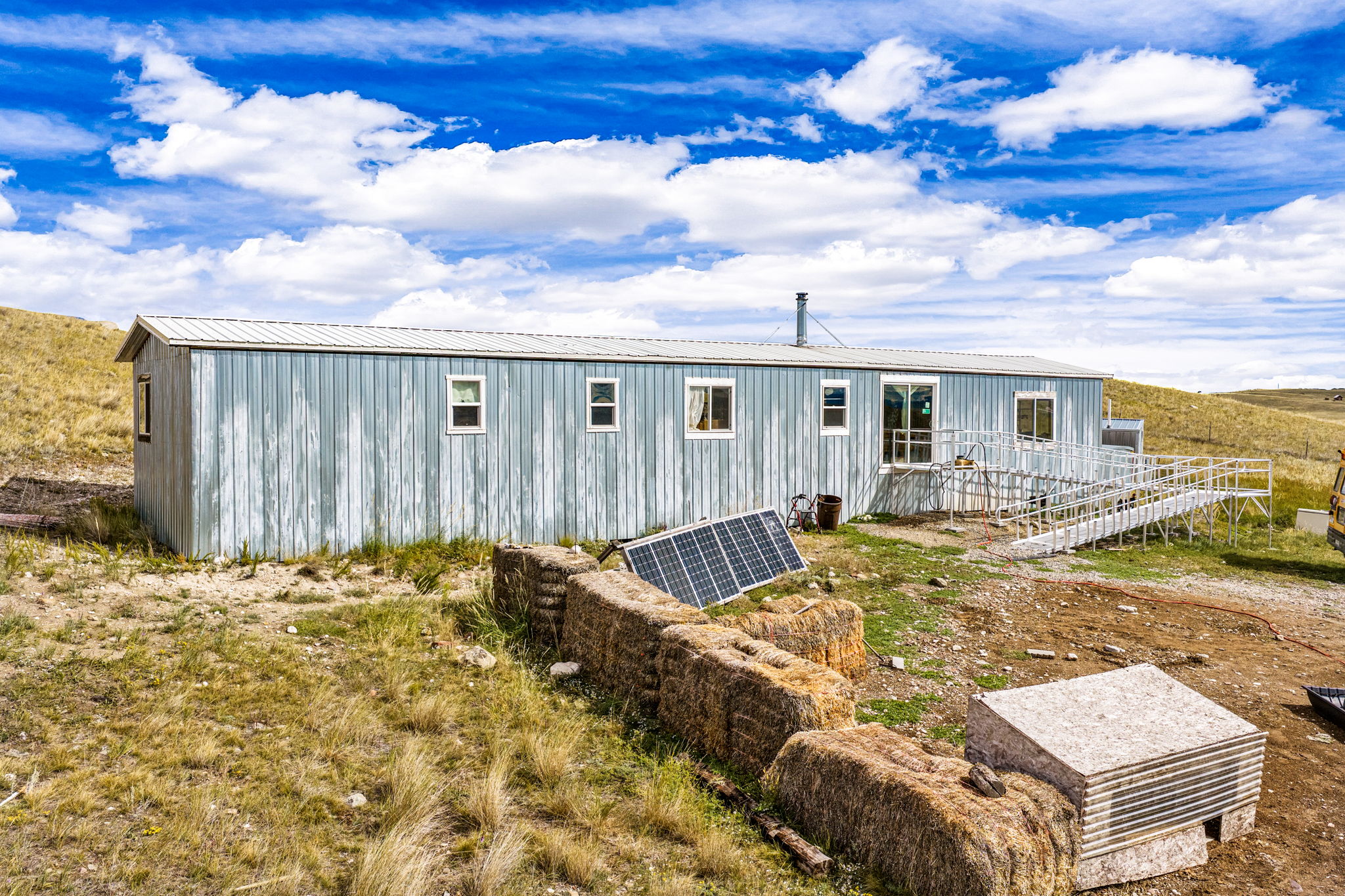 3950 W Meadowlark Lane