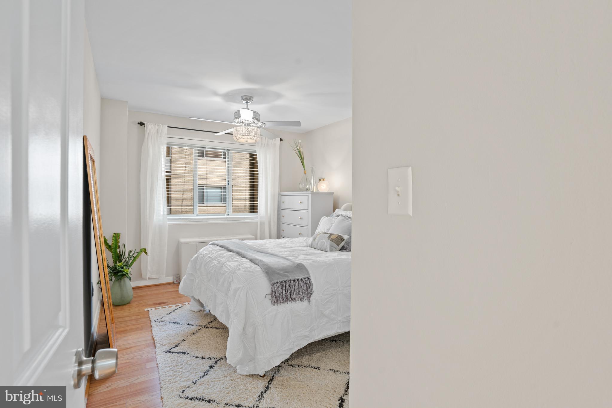 4600 CONNECTICUT AVENUE NW 728