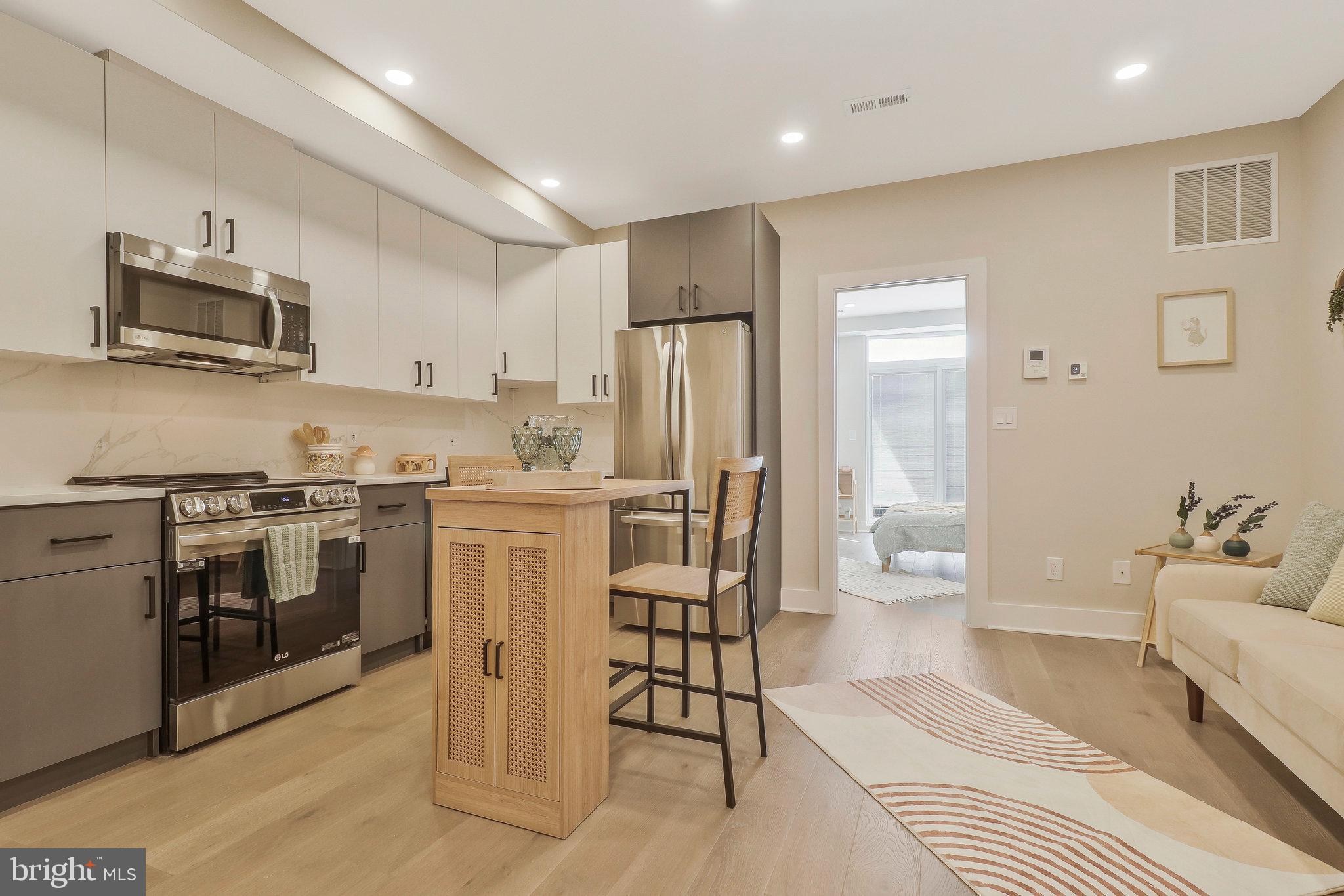 1004 18TH STREET NE 4