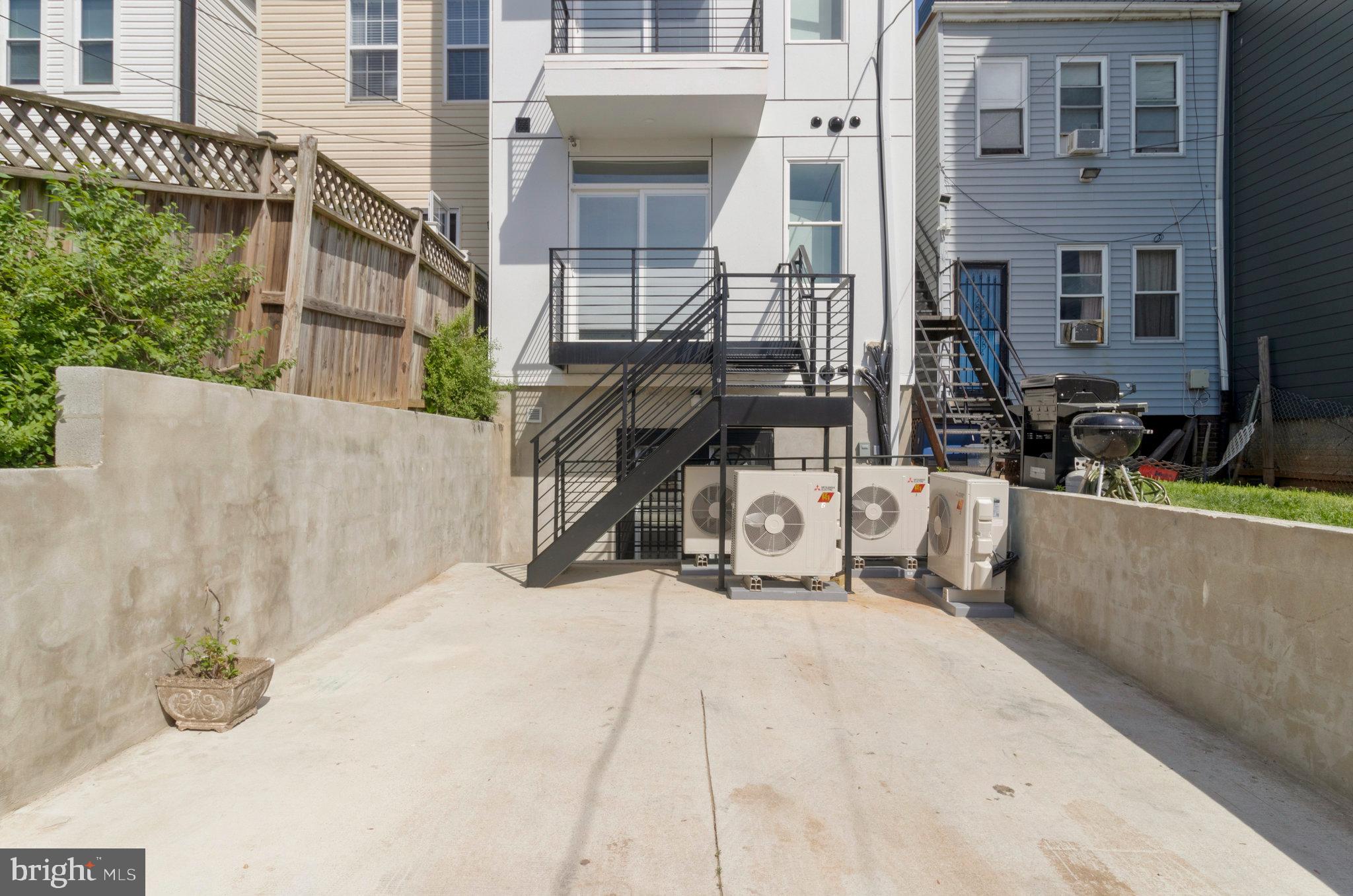 1004 18TH STREET NE 4