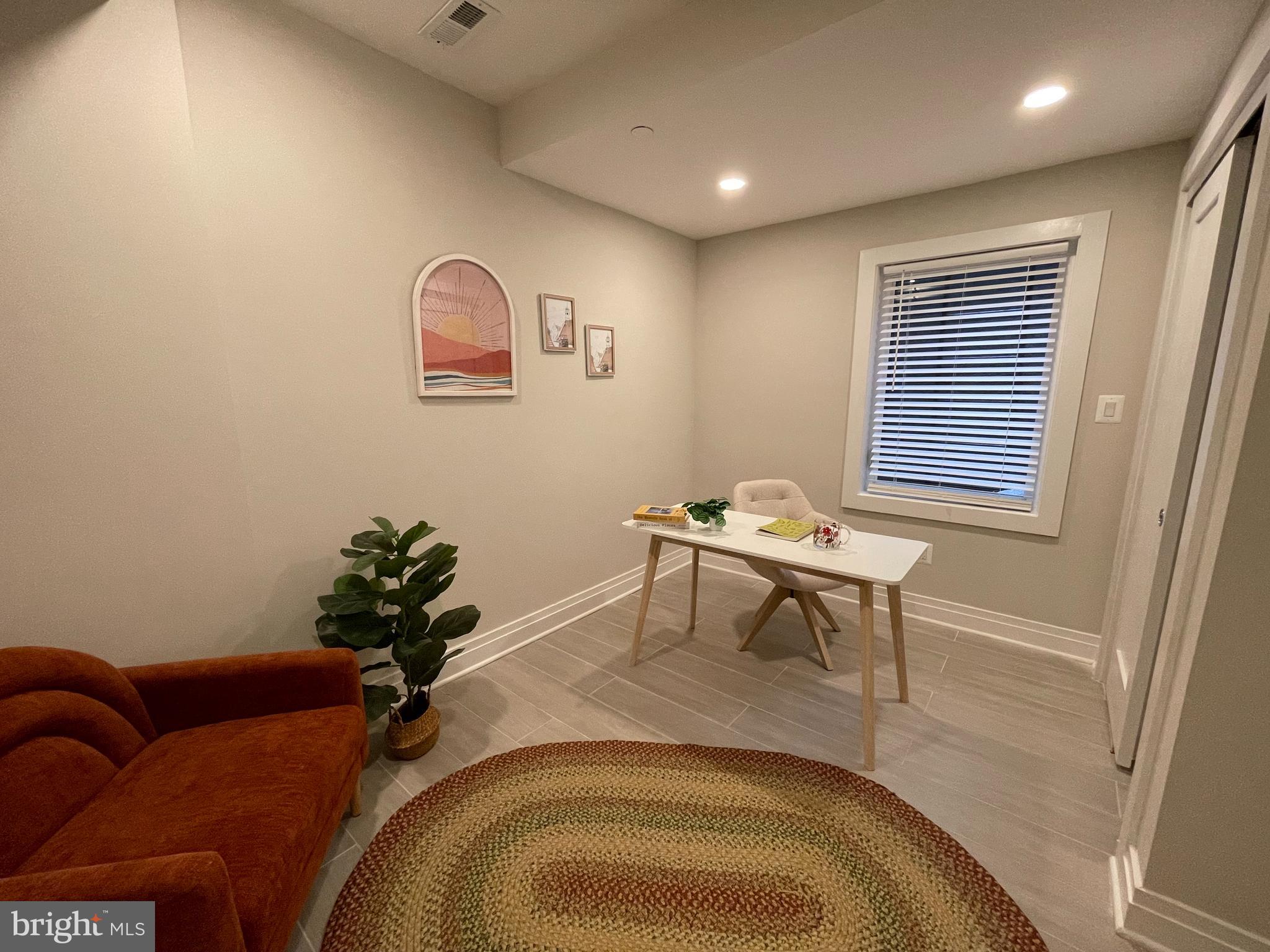 1102 STAPLES STREET NE 1