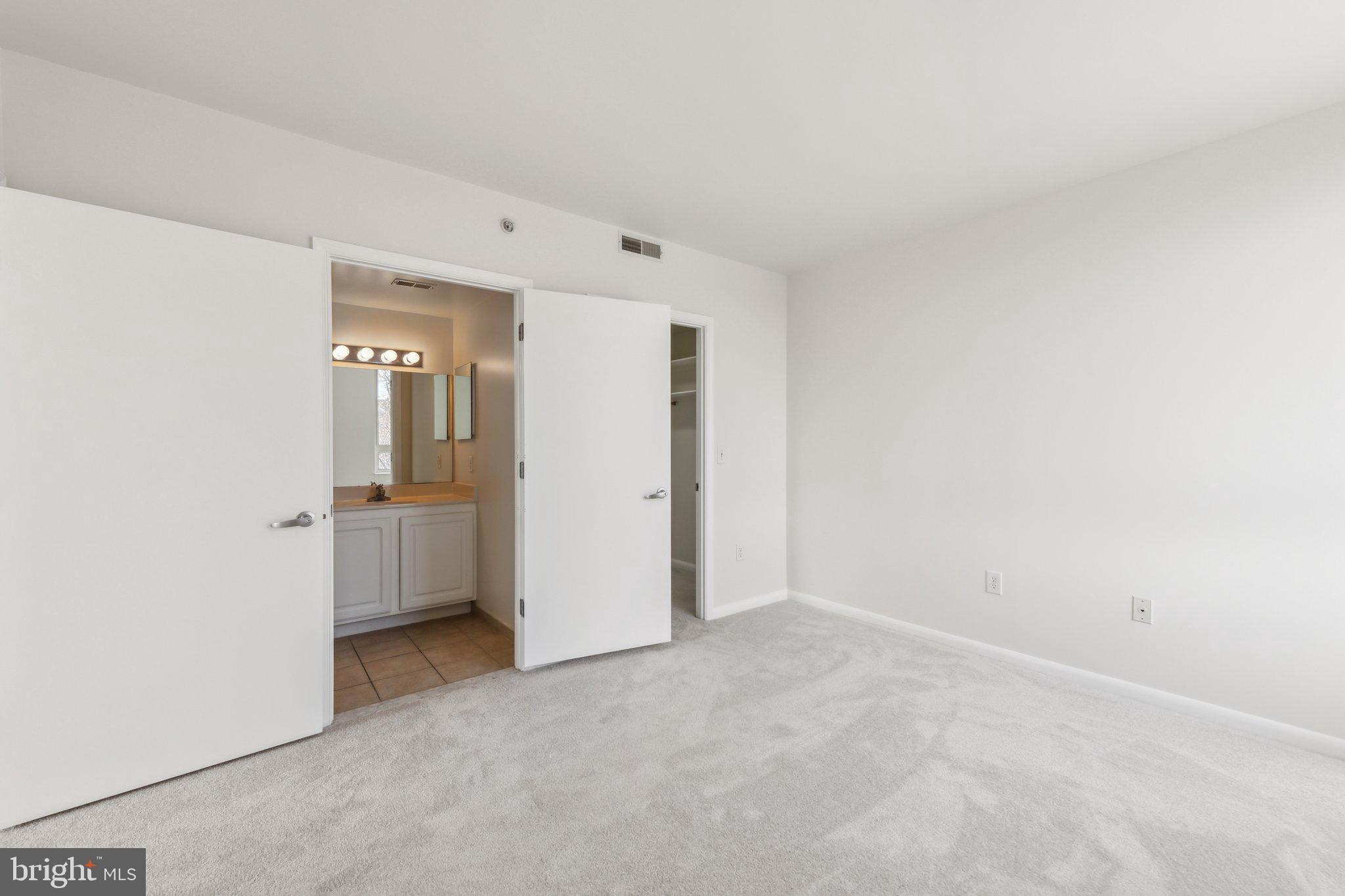 355 I STREET SW 602S