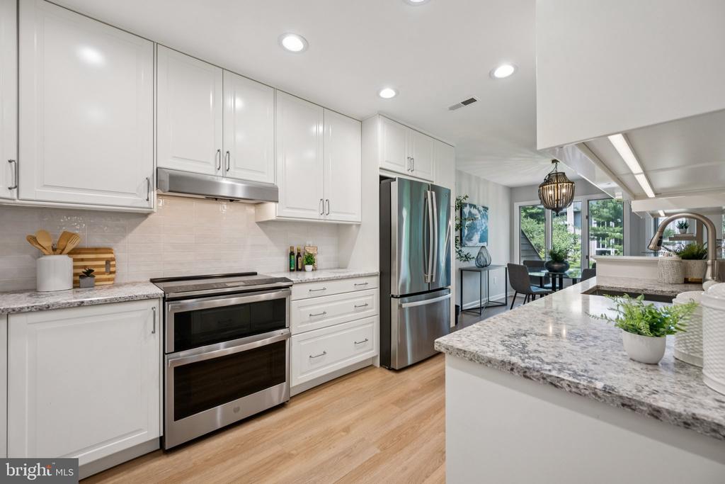 5071 COLUMBIA ROAD