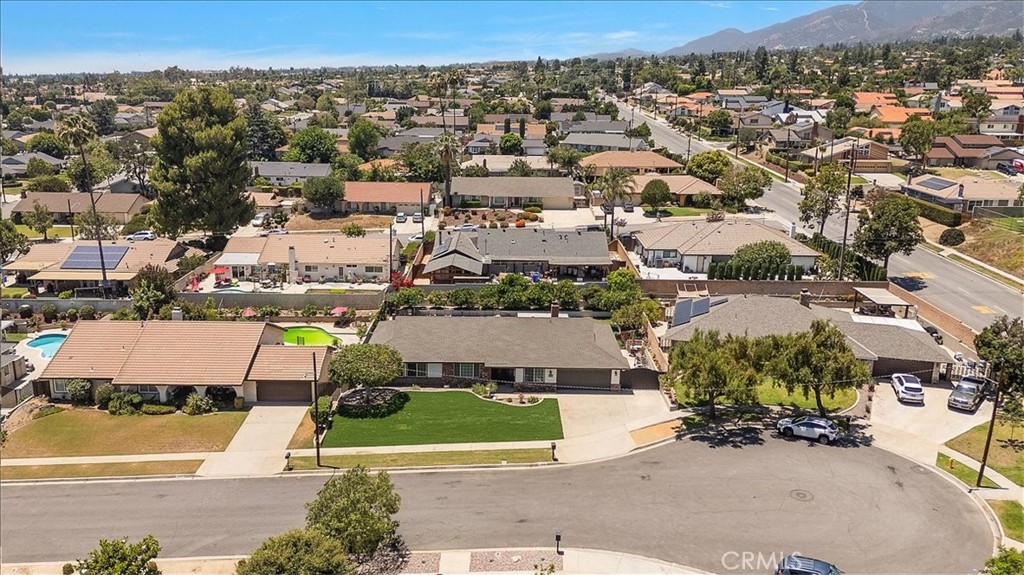 6328 Vineyard
