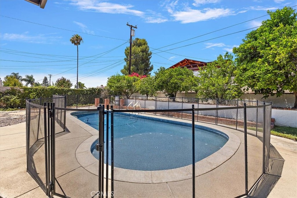 6328 Vineyard