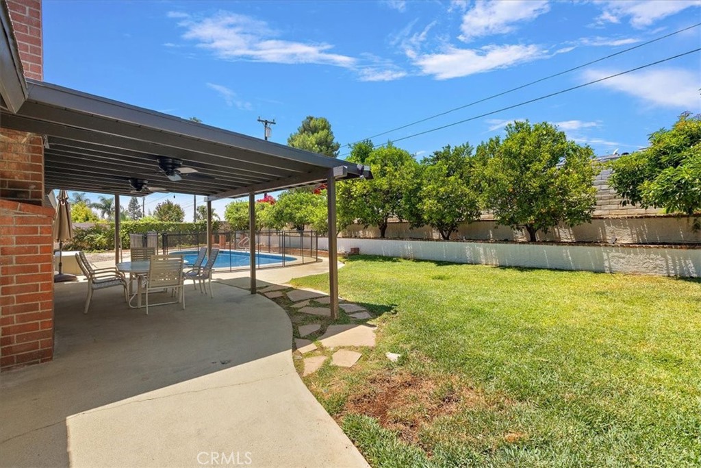 6328 Vineyard
