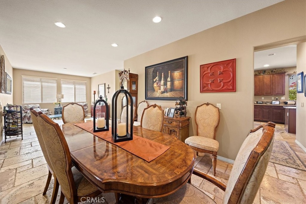 3938 White Ash