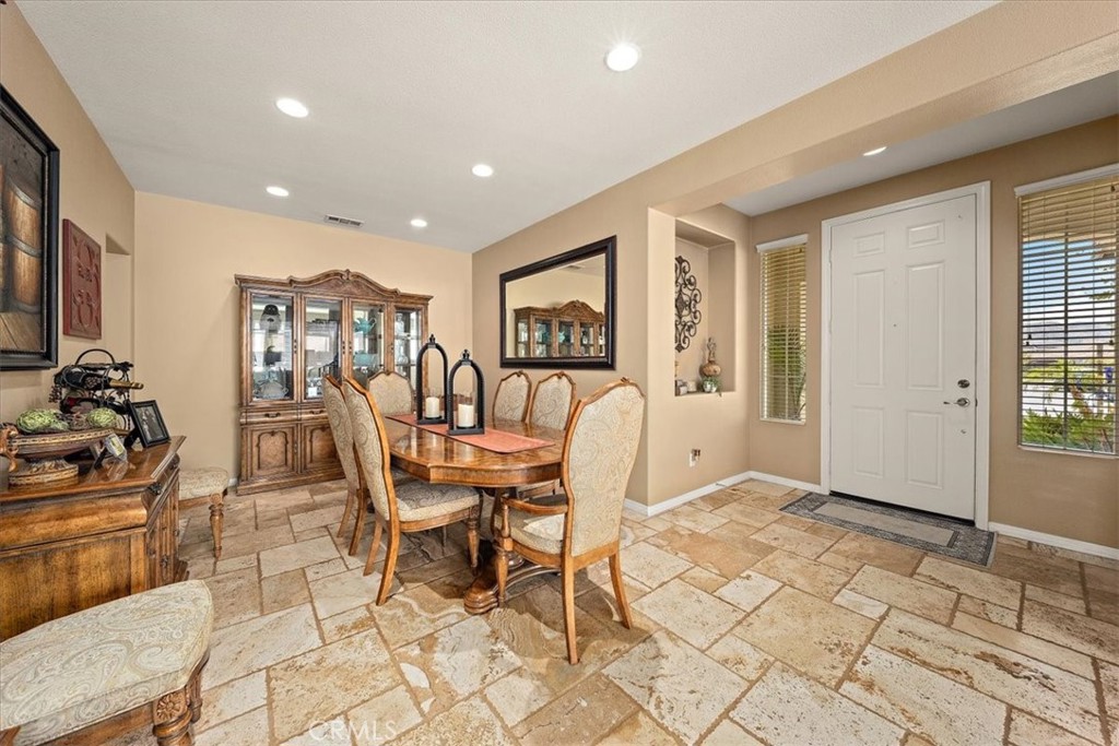 3938 White Ash