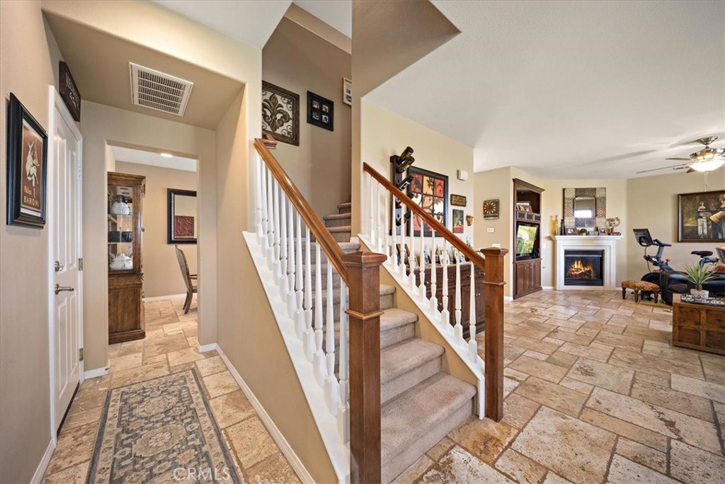 3938 White Ash
