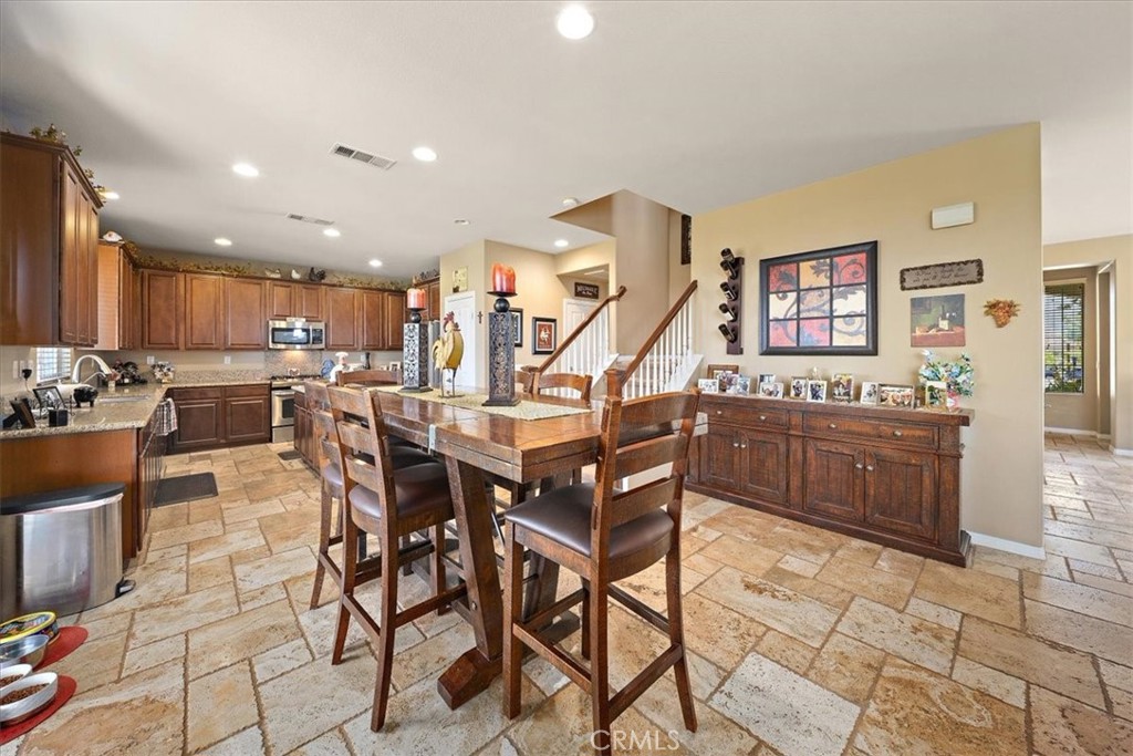 3938 White Ash