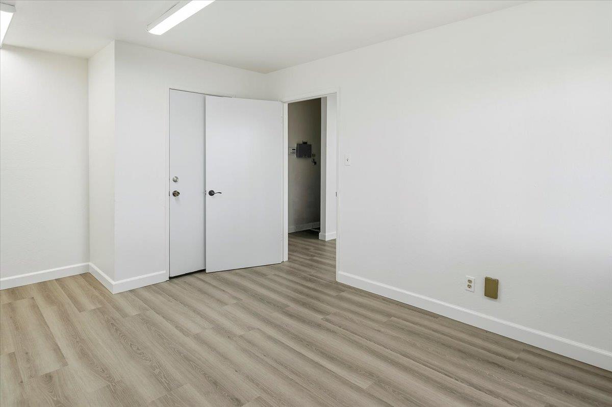 593 Industrial Parkway West