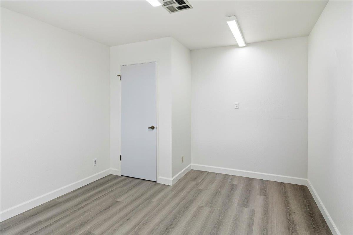 593 Industrial Parkway West