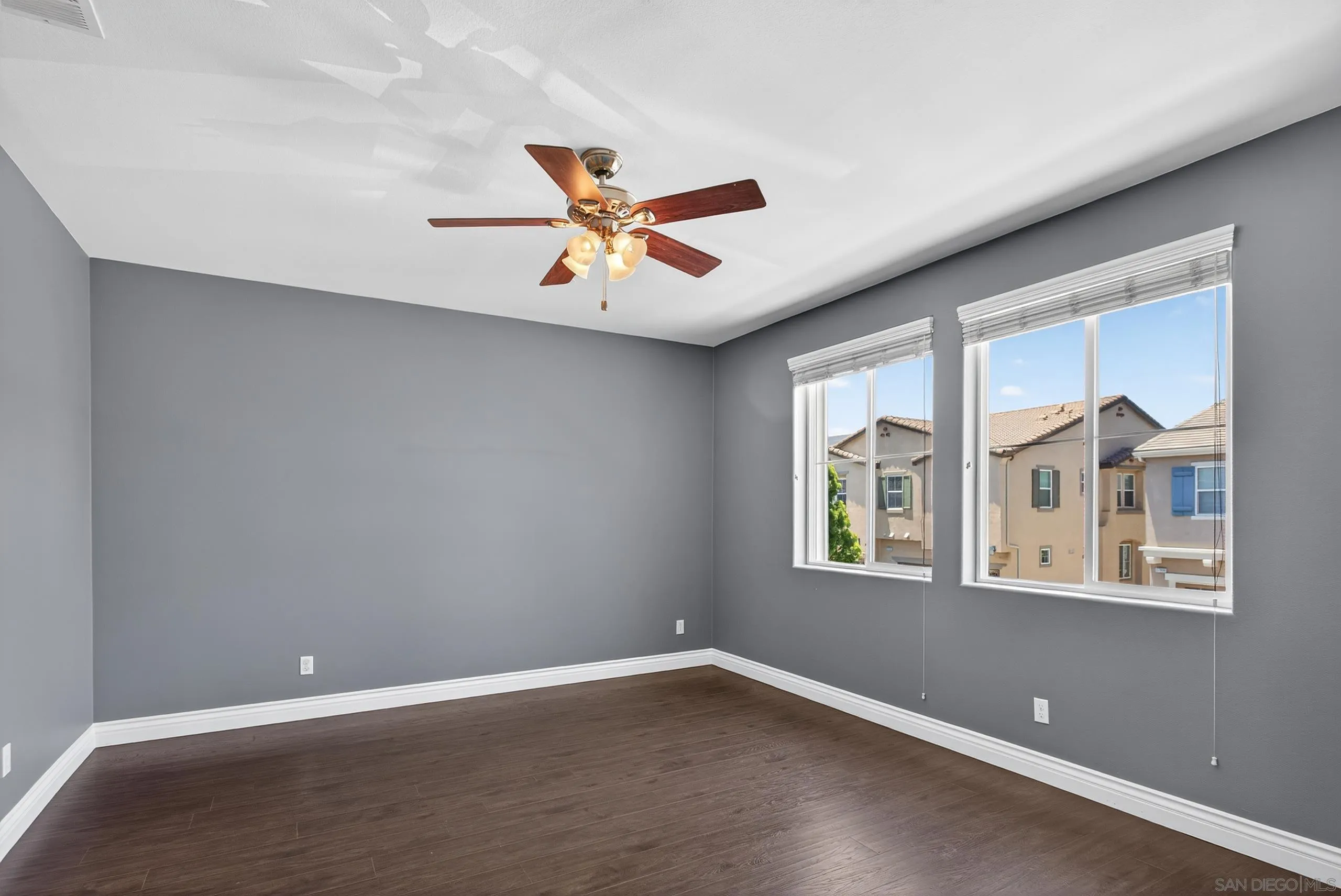 42921 Avenida Amistad