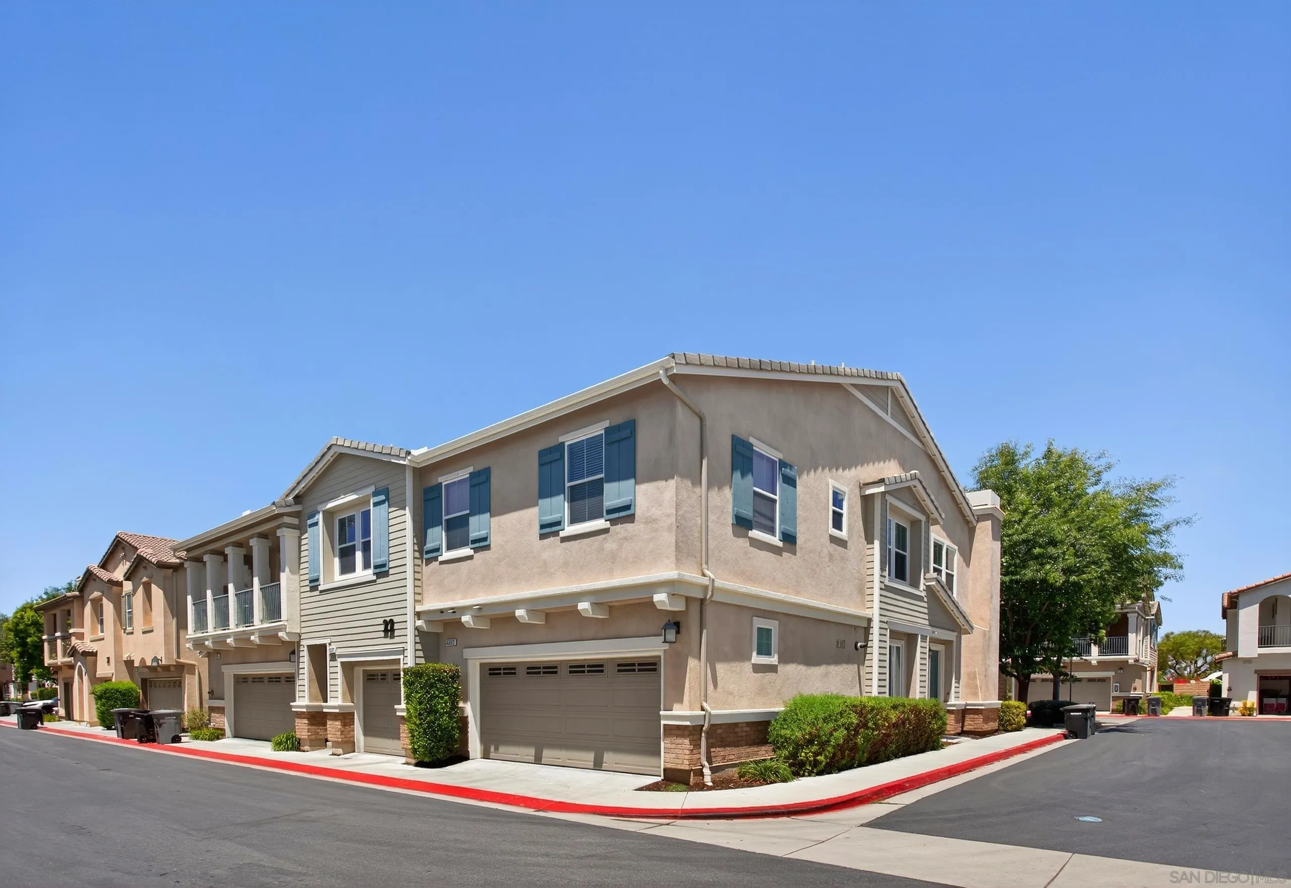 42921 Avenida Amistad