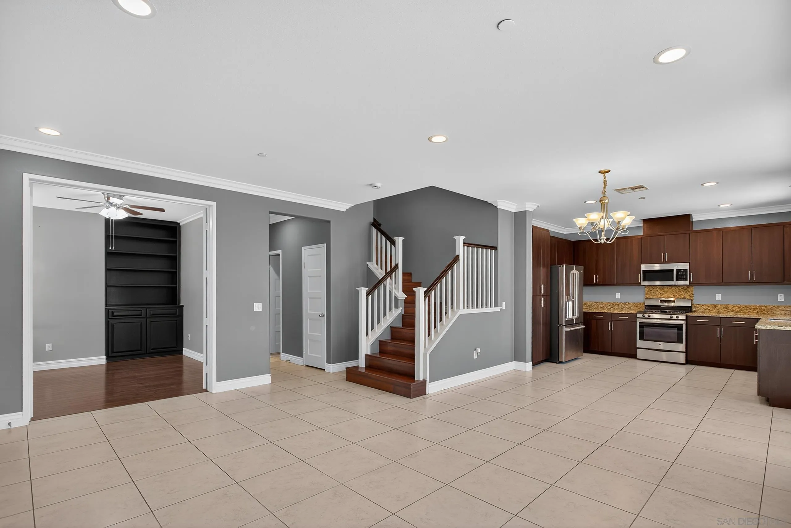 42921 Avenida Amistad