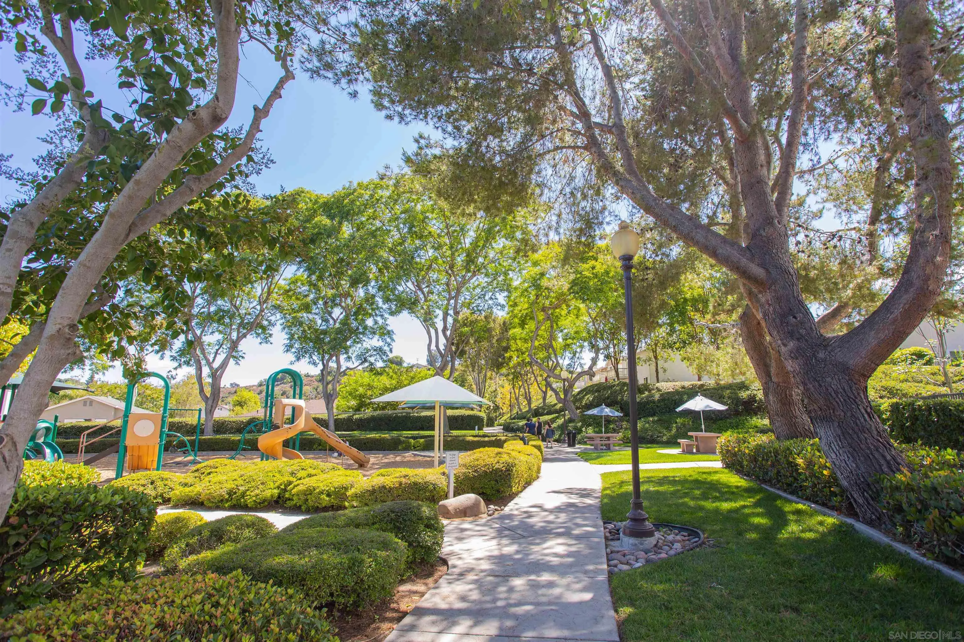 3097 W Canyon Ave.