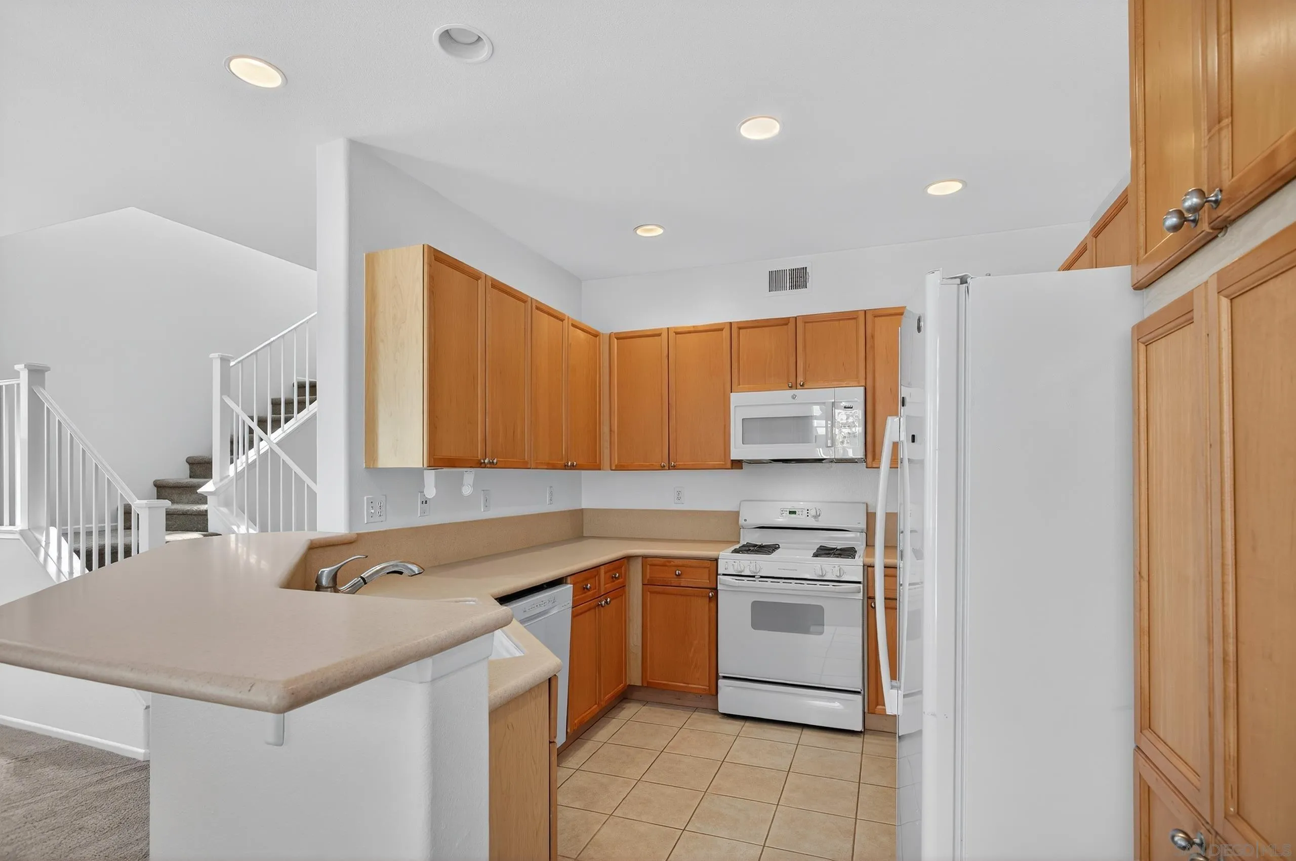 3097 W Canyon Ave.