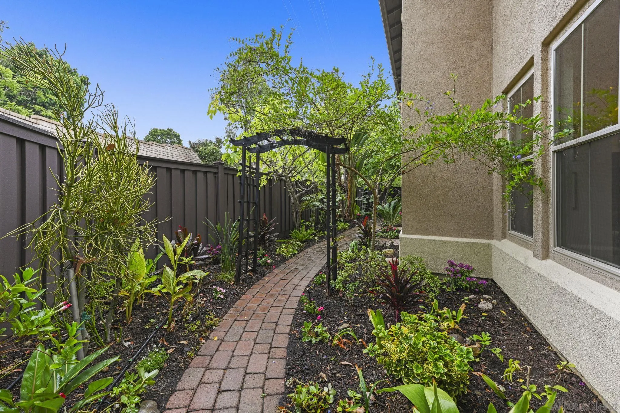 9208 Piantino Way