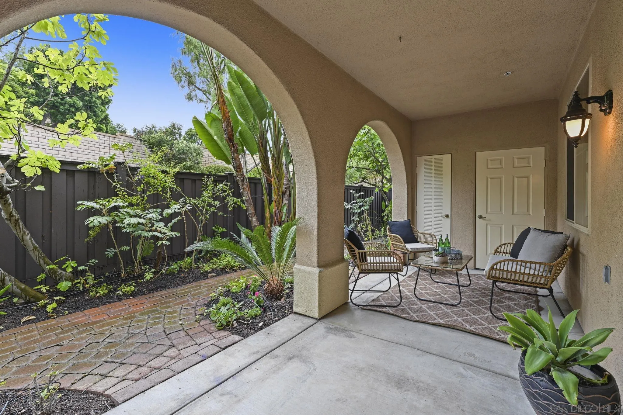 9208 Piantino Way