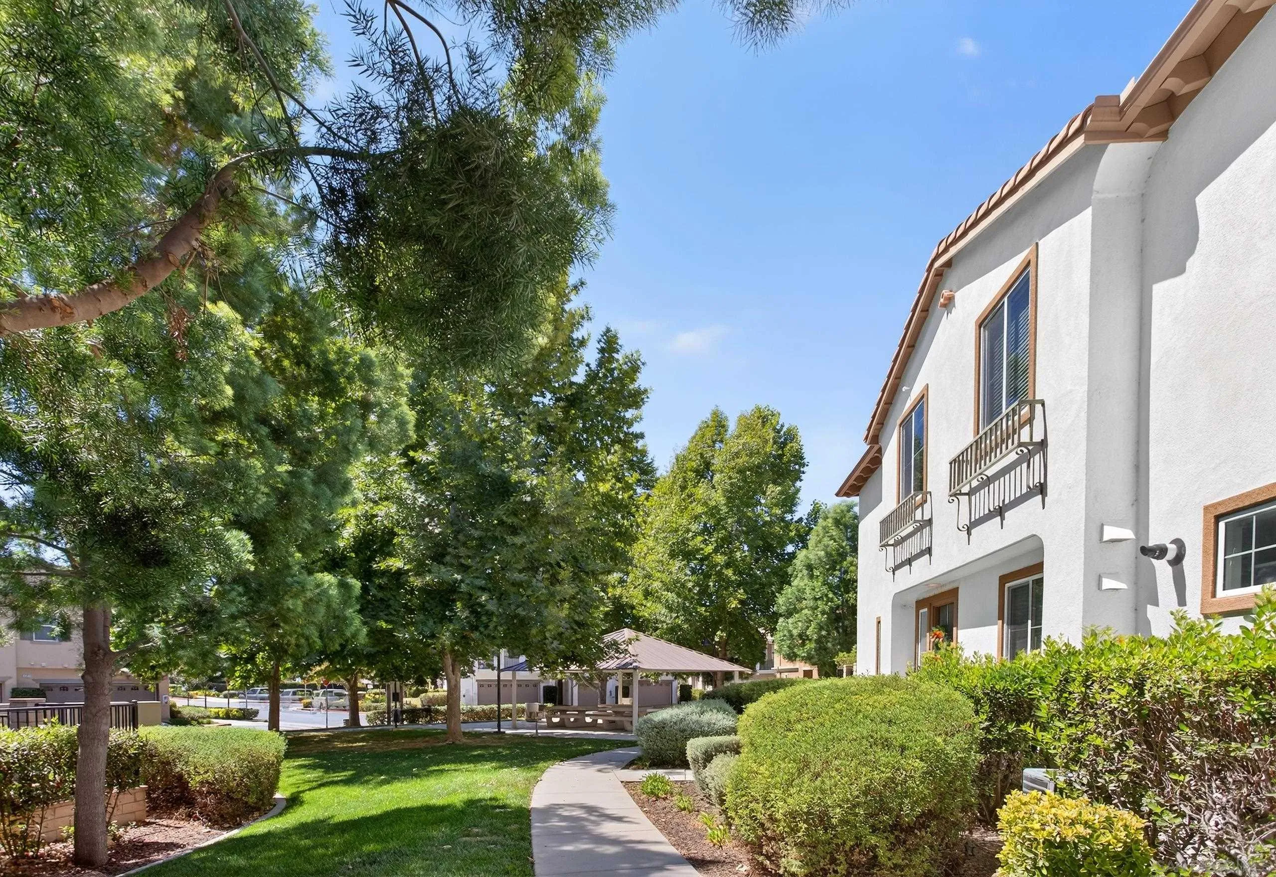 27851 Avenida Avila