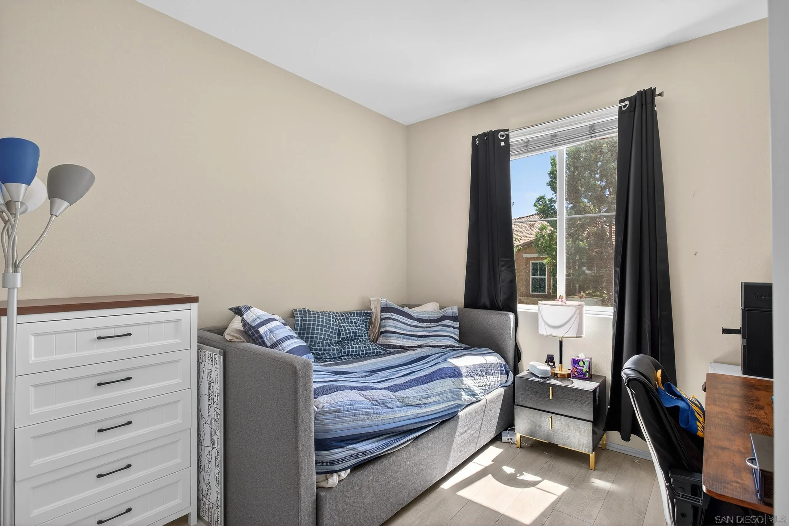 27851 Avenida Avila
