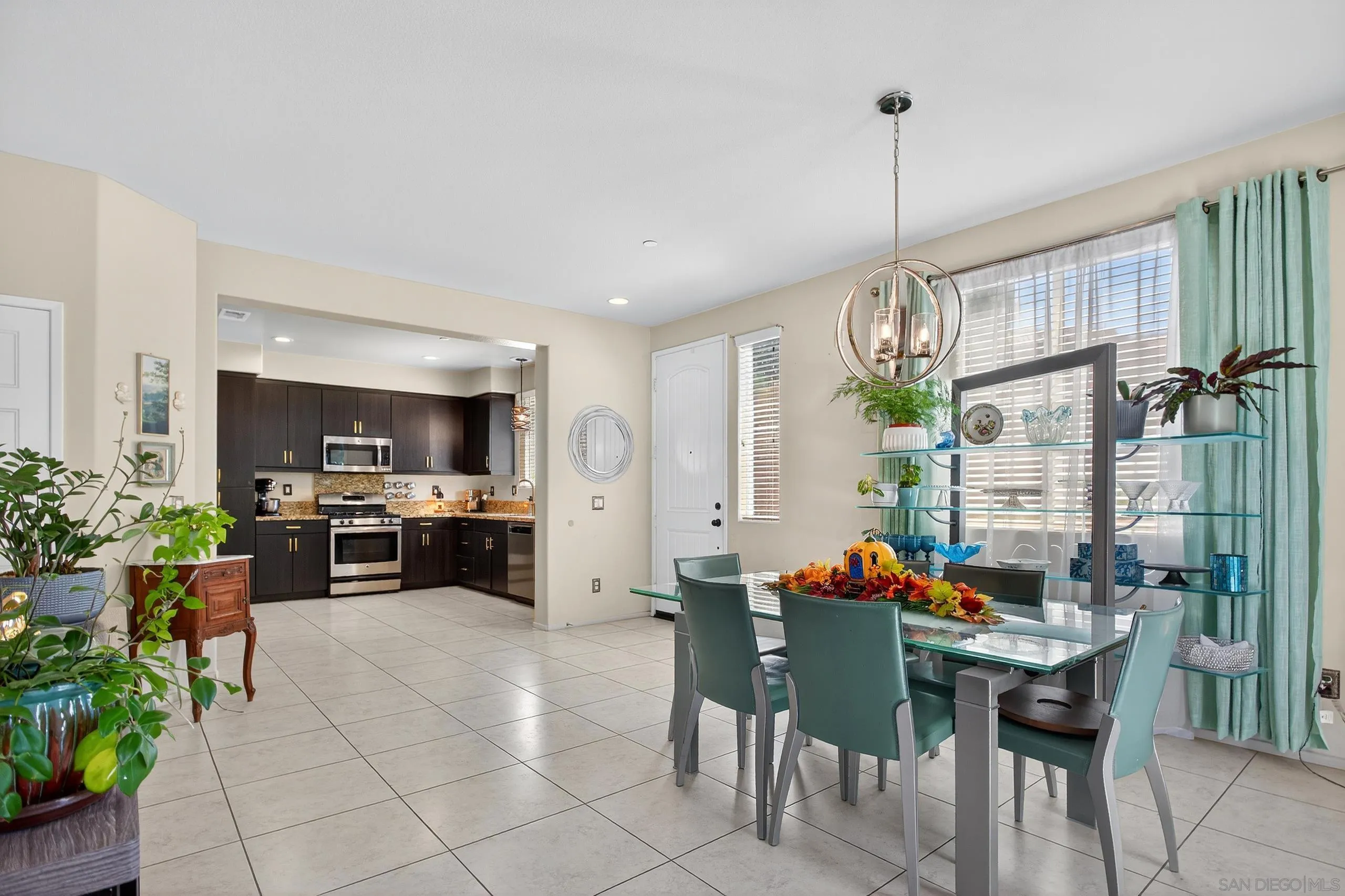 27851 Avenida Avila