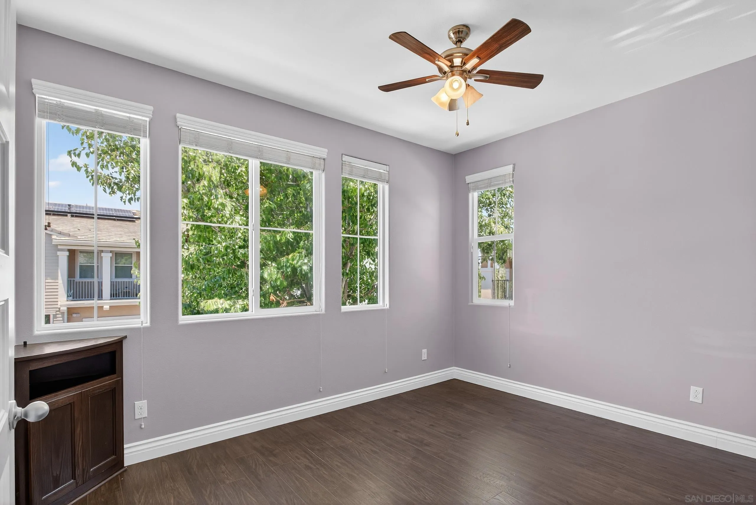 42921 Avenida Amistad