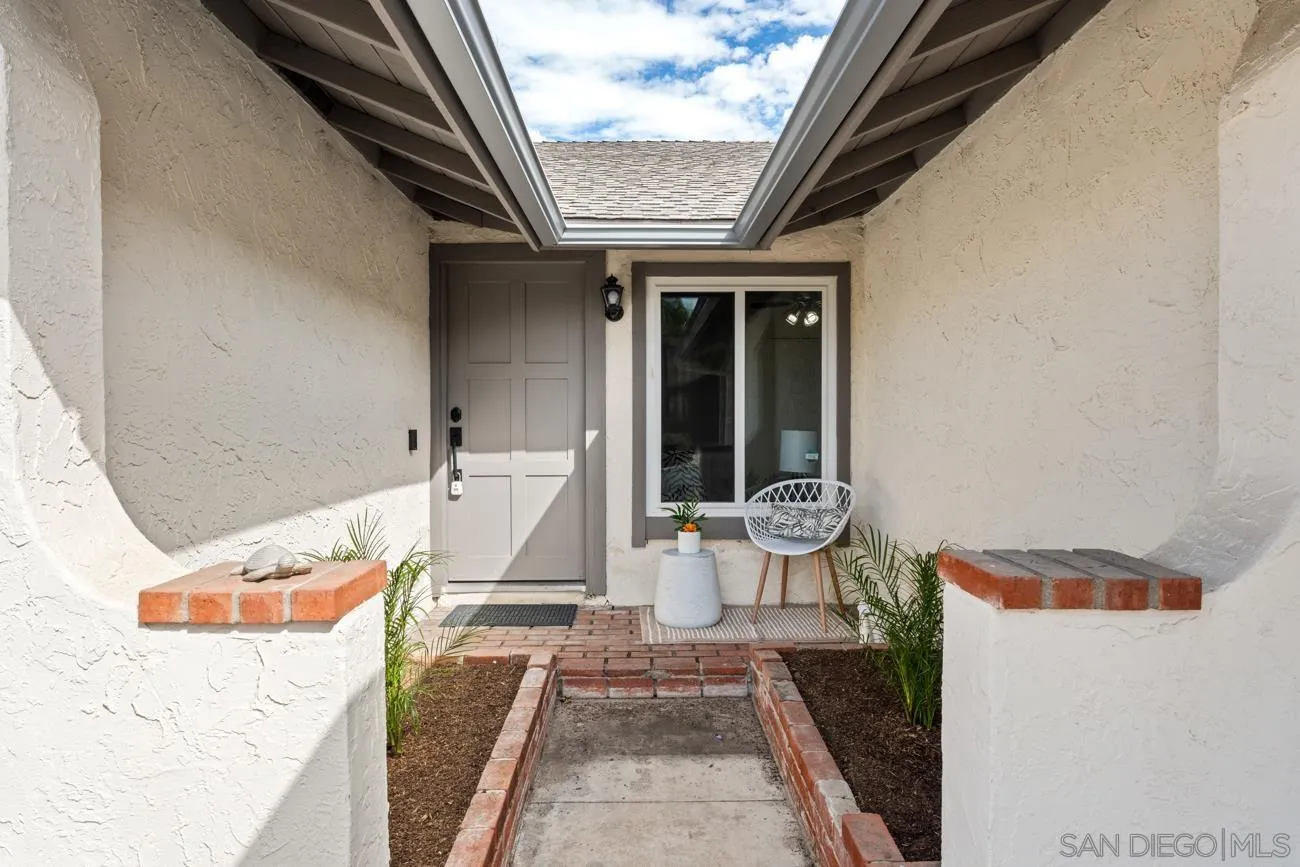 7104 Ruane St, San Diego