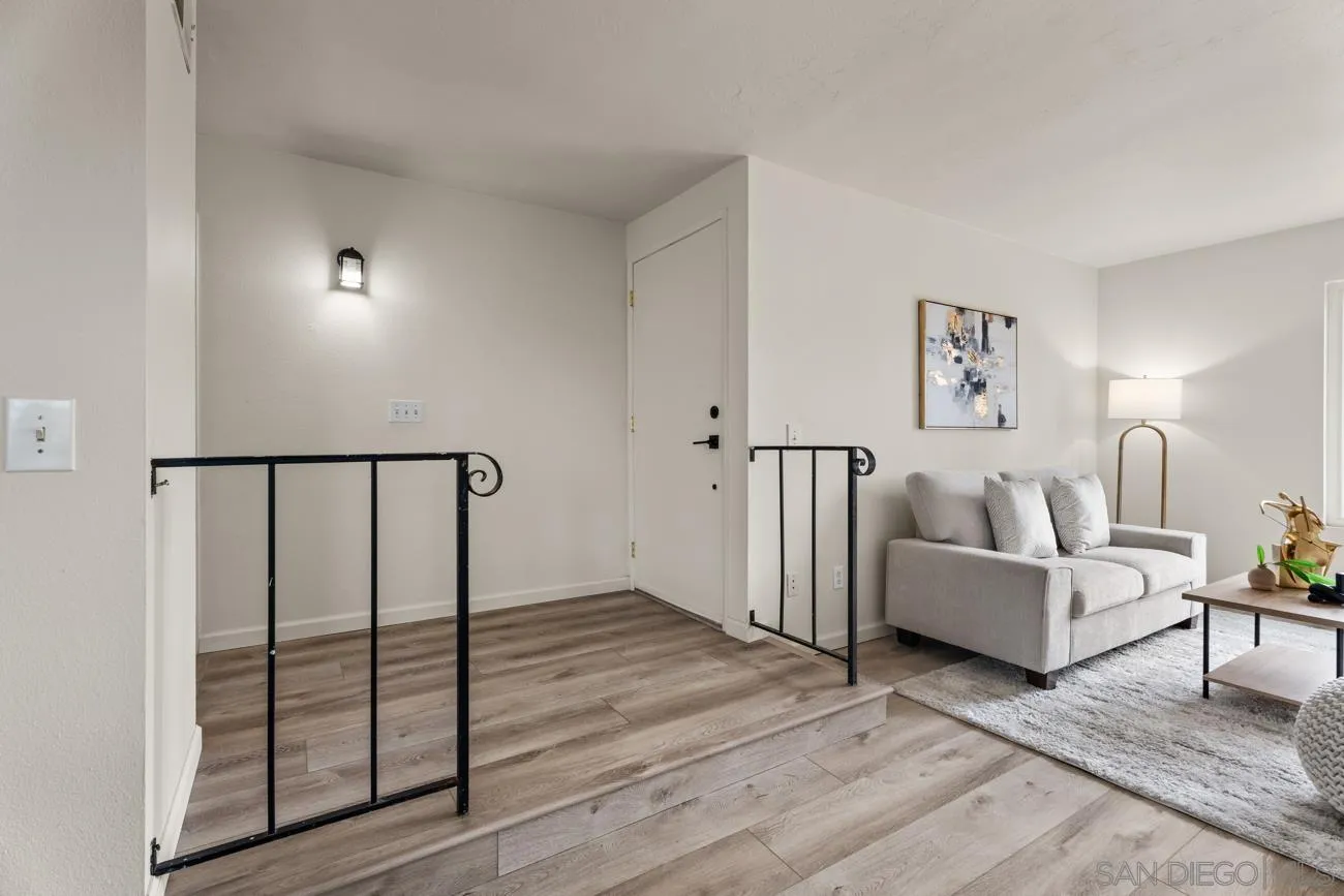 7104 Ruane St, San Diego