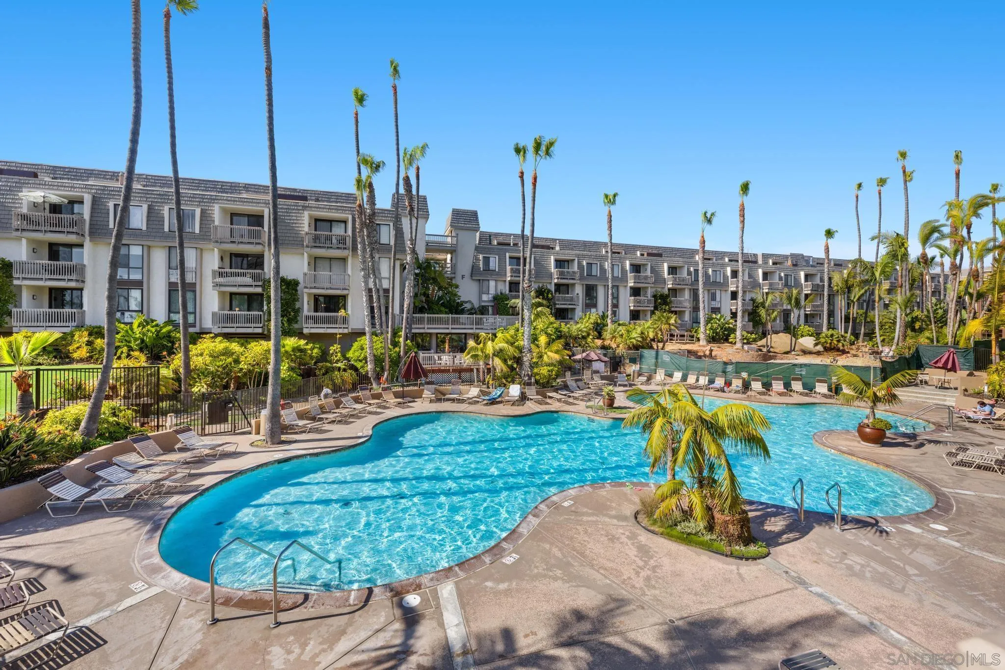 999 N Pacific Unit A20