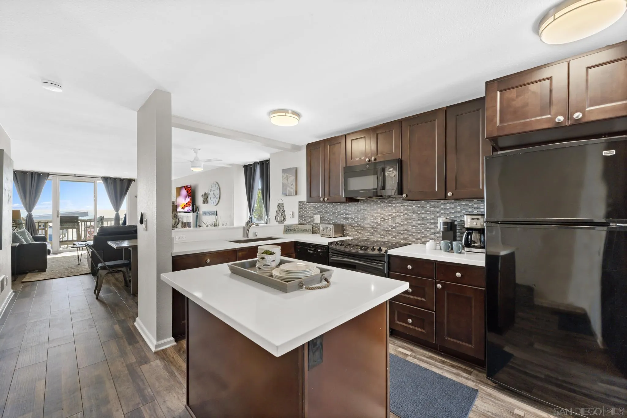 999 N Pacific Unit A20