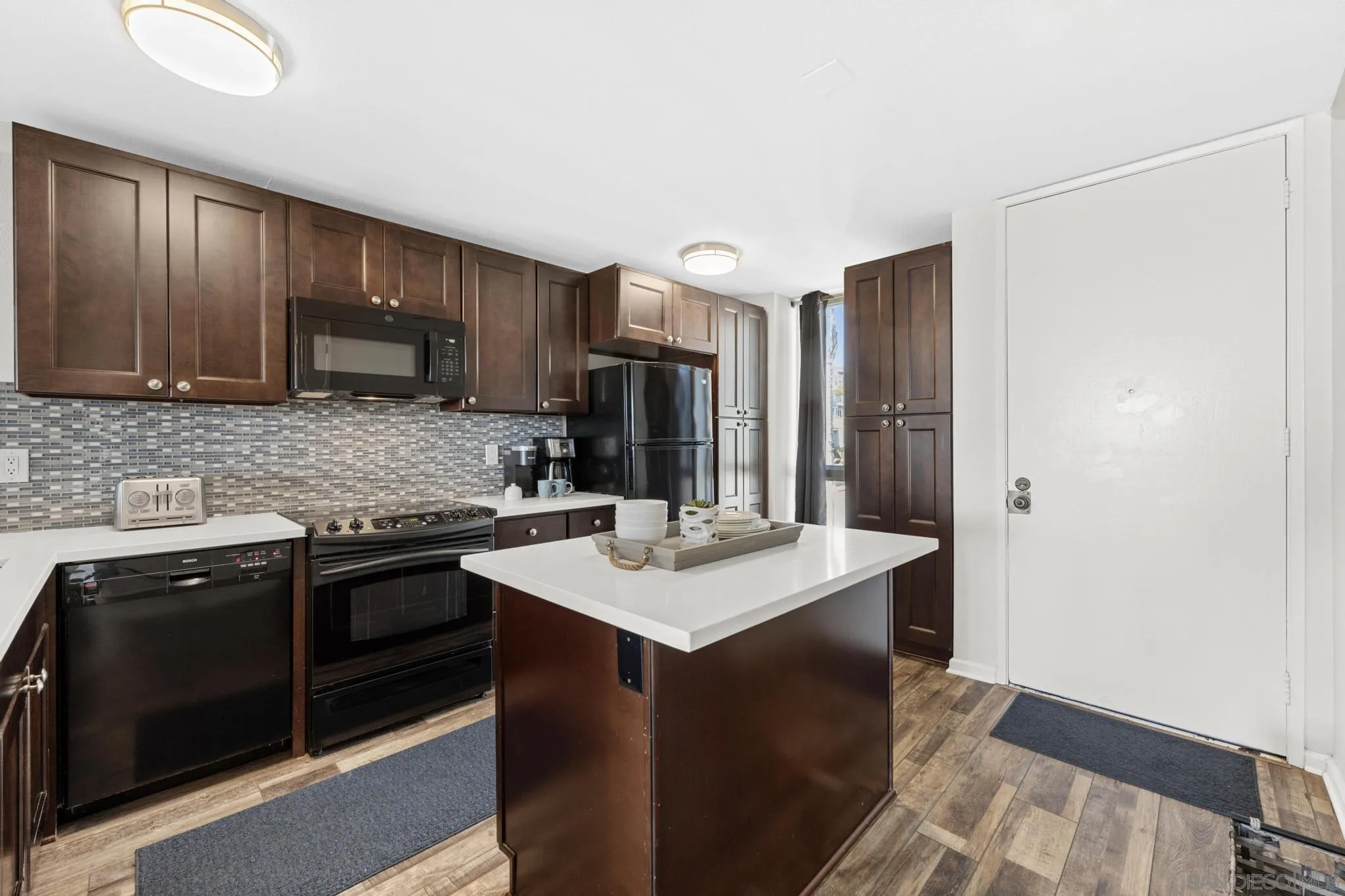 999 N Pacific Unit A20