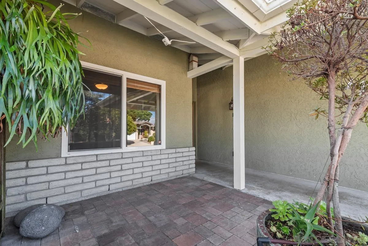 2245 Nob Hill Drive