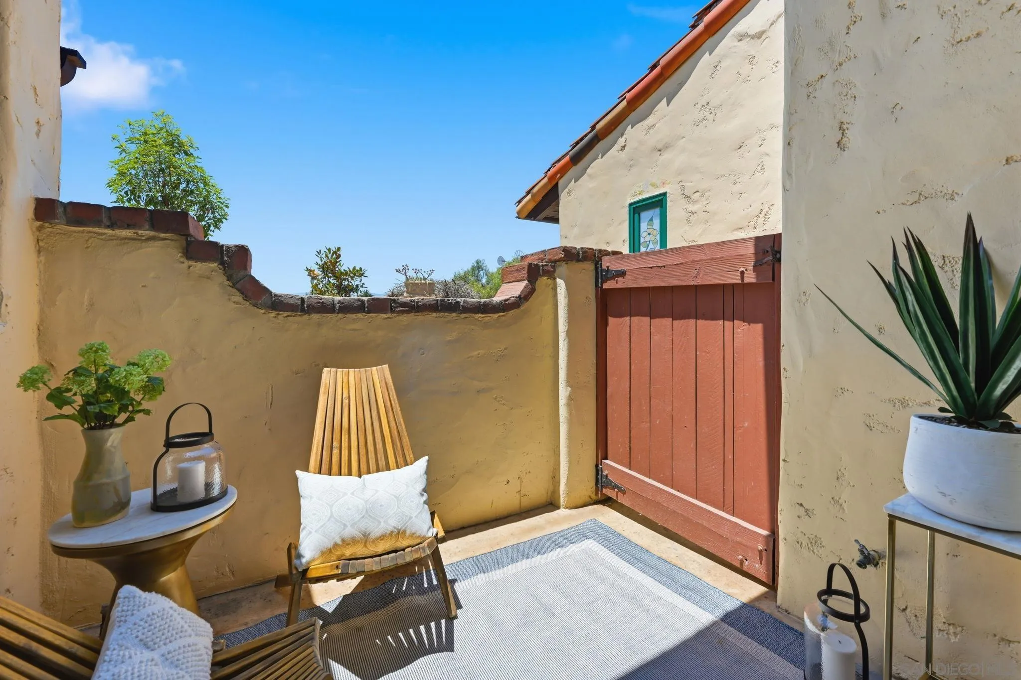 2618 Juan St Unit 2