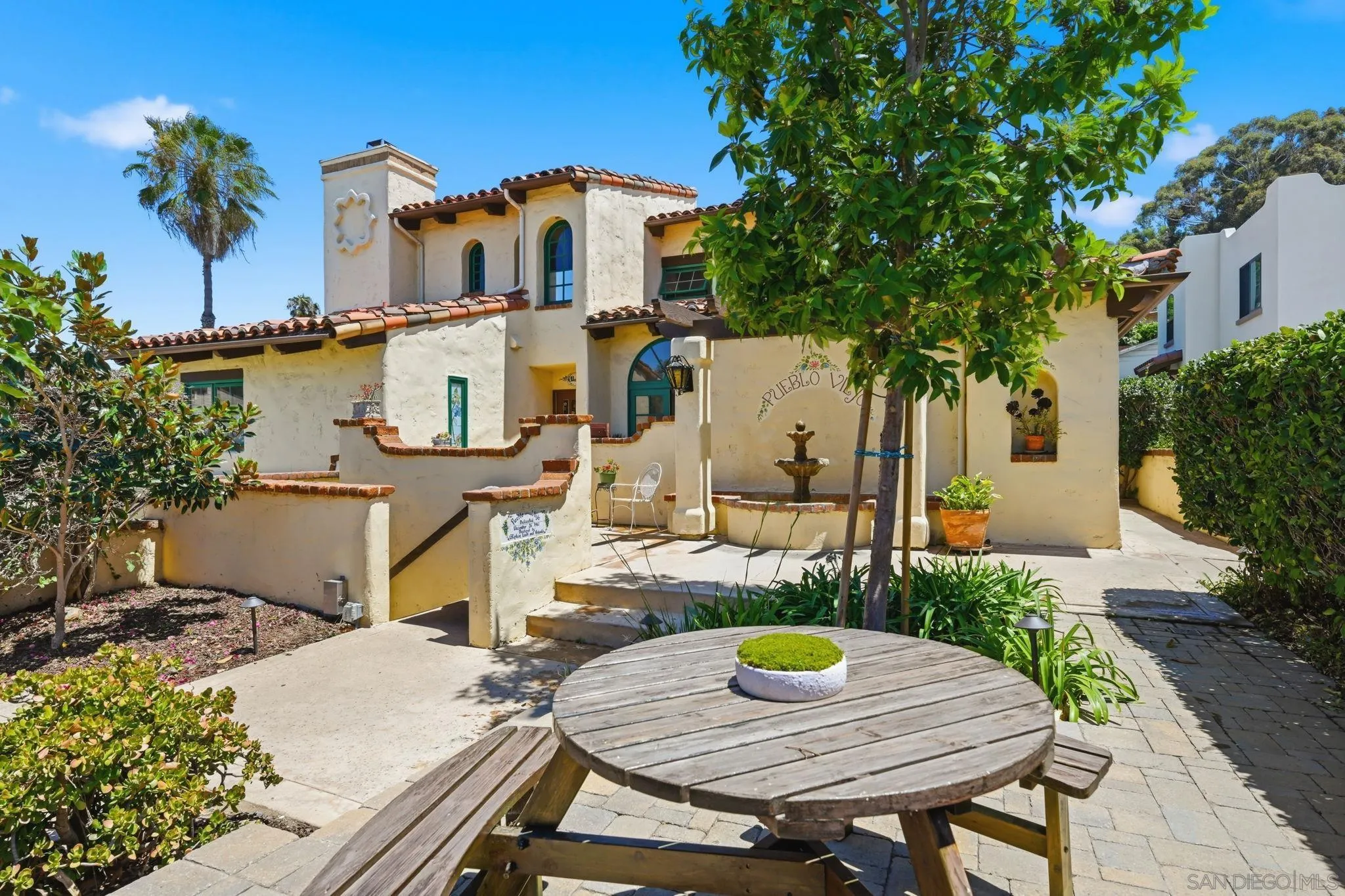 2618 Juan St Unit 2