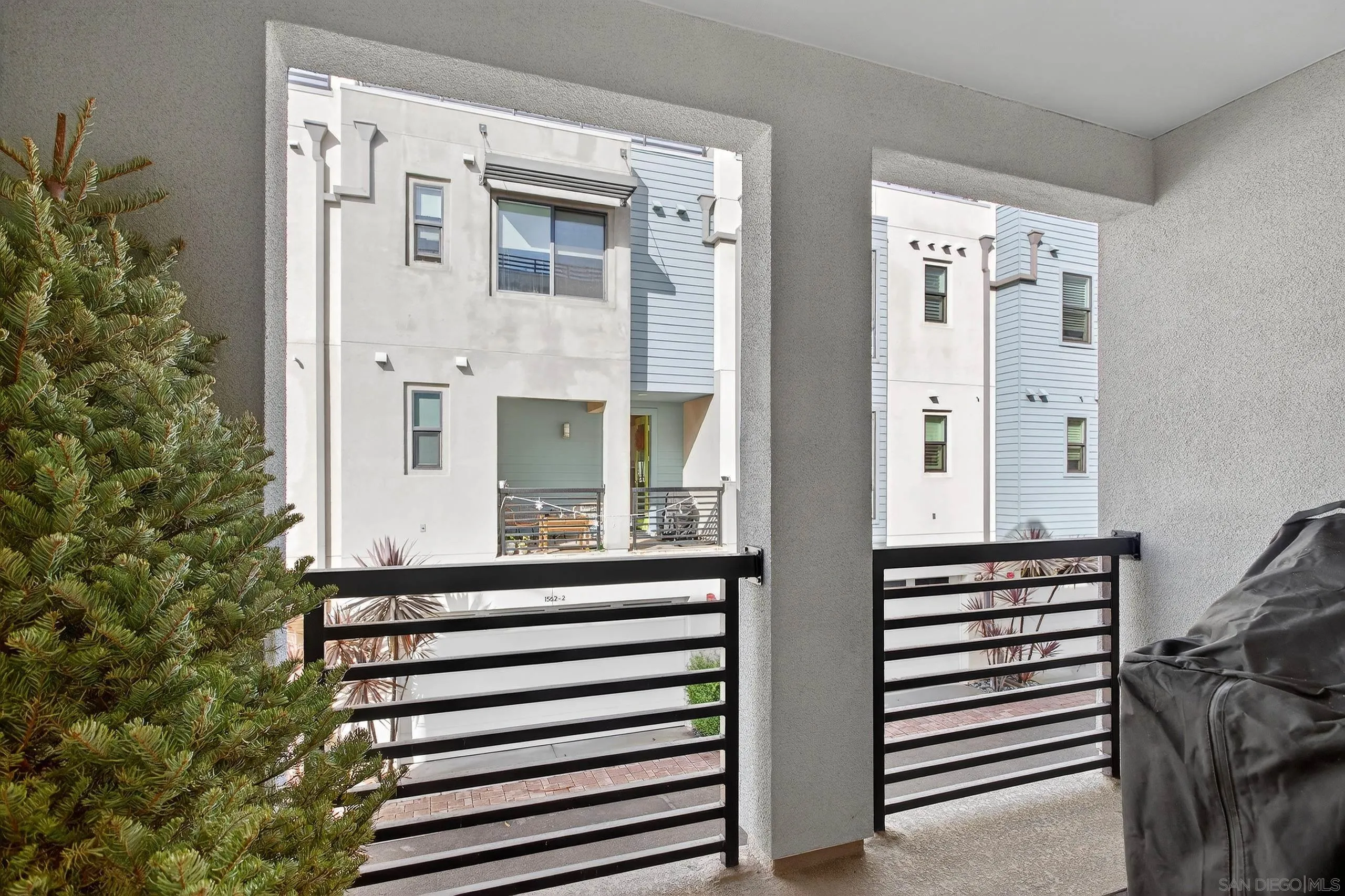 1566 Vista Del Mar Unit 2