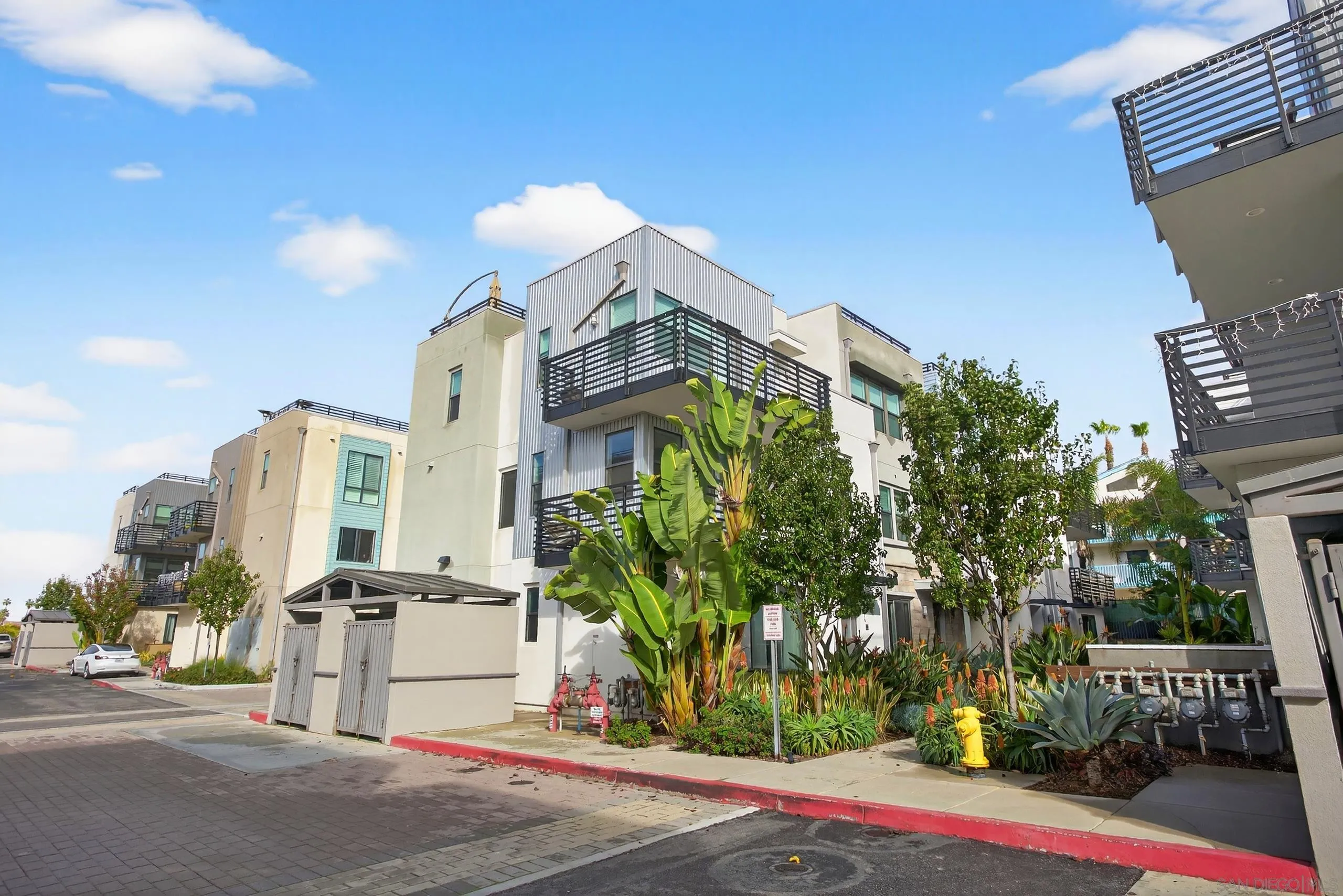 1566 Vista Del Mar Unit 2