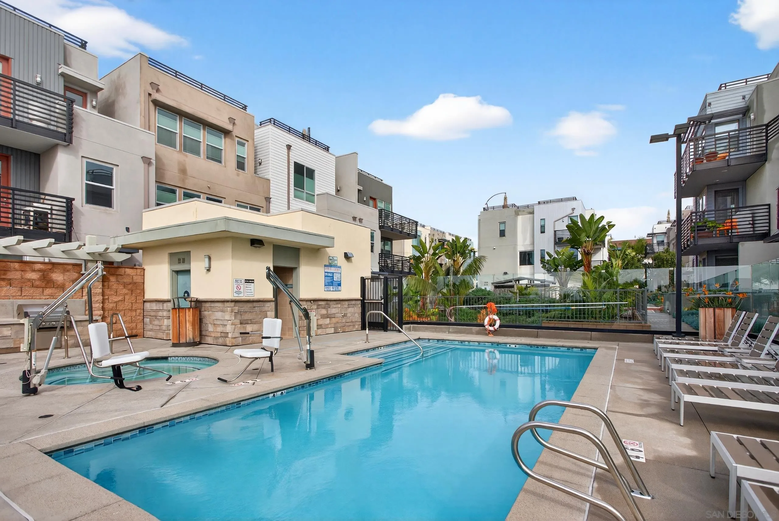 1566 Vista Del Mar Unit 2