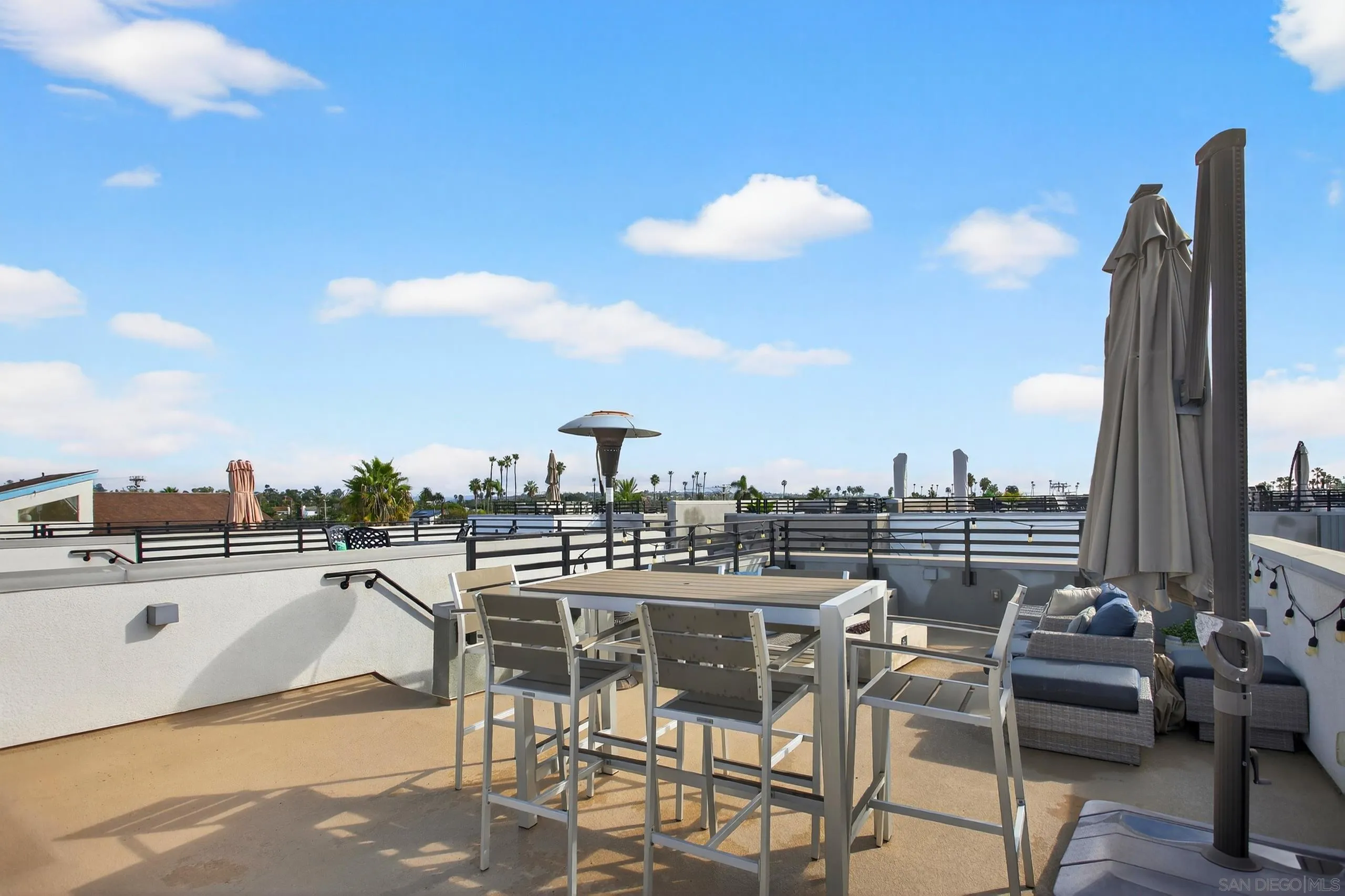 1566 Vista Del Mar Unit 2