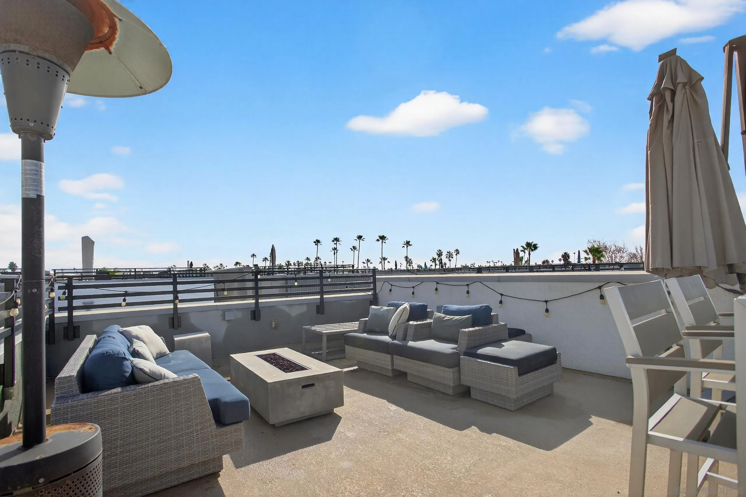 1566 Vista Del Mar Unit 2