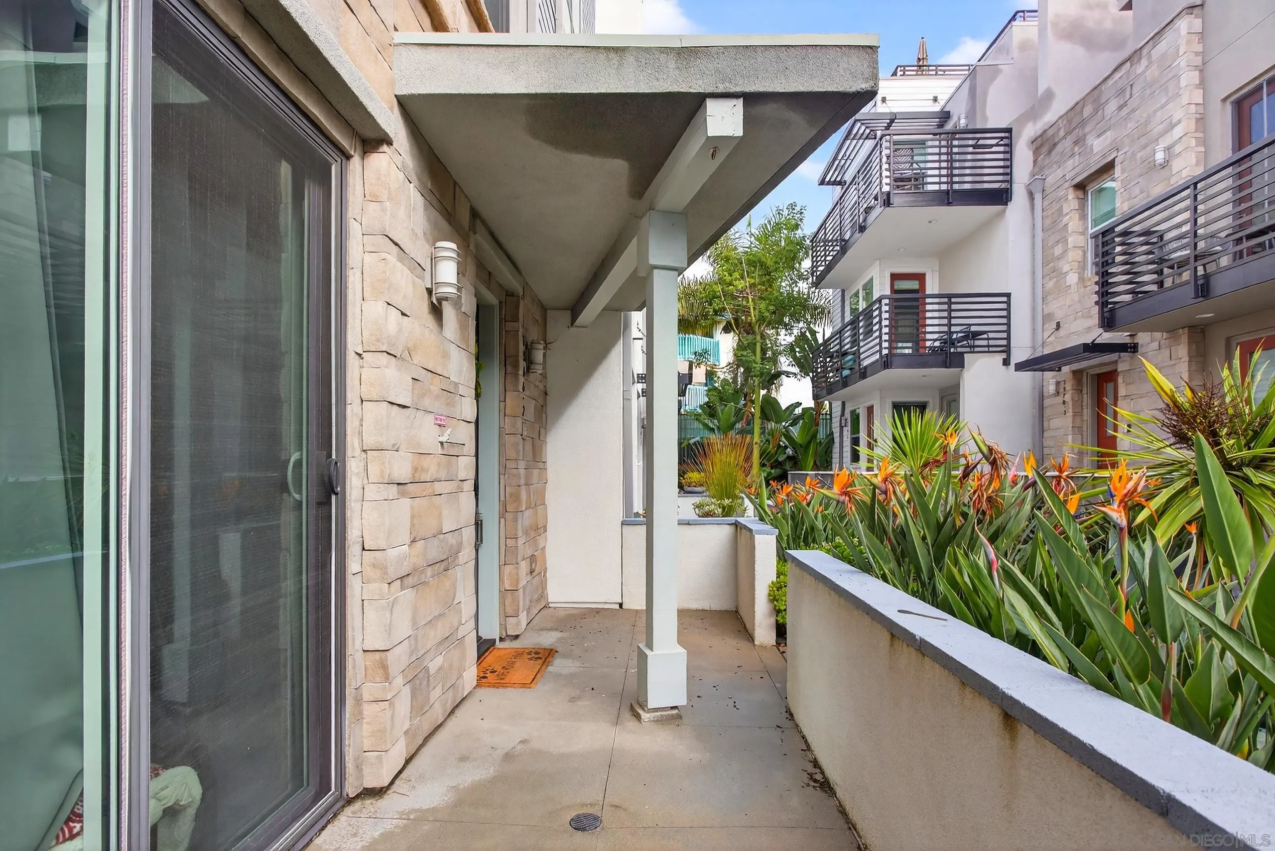 1566 Vista Del Mar Unit 2