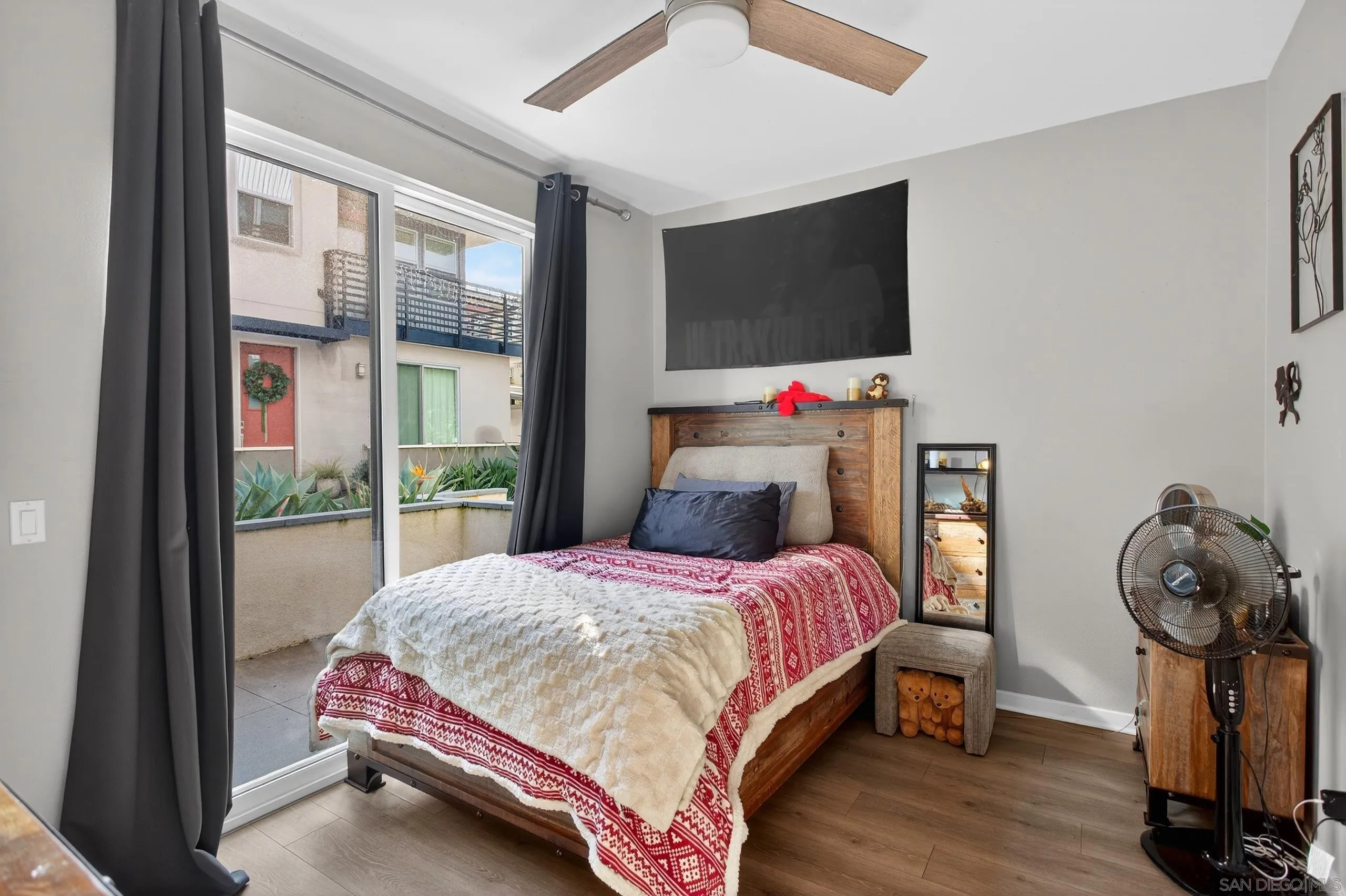 1566 Vista Del Mar Unit 2