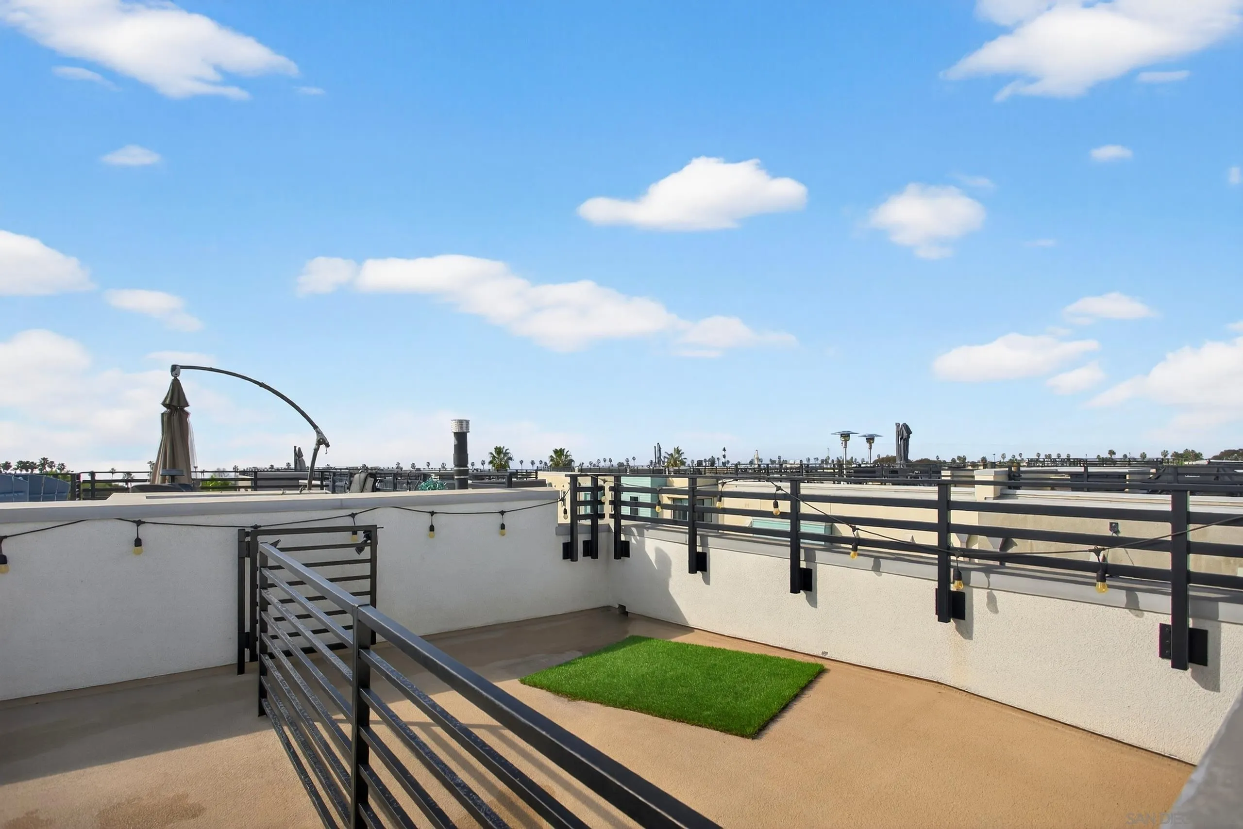 1566 Vista Del Mar Unit 2