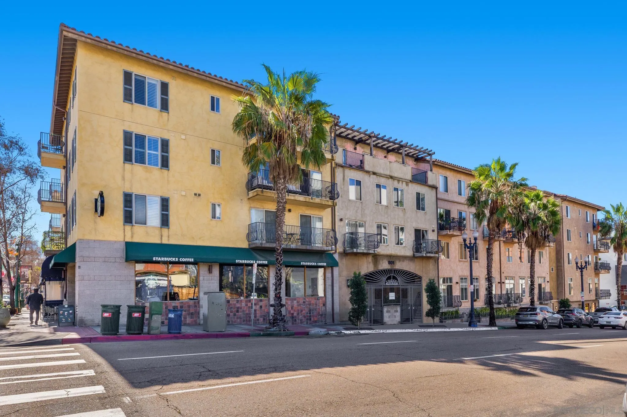 801 W Hawthorn St Unit 409