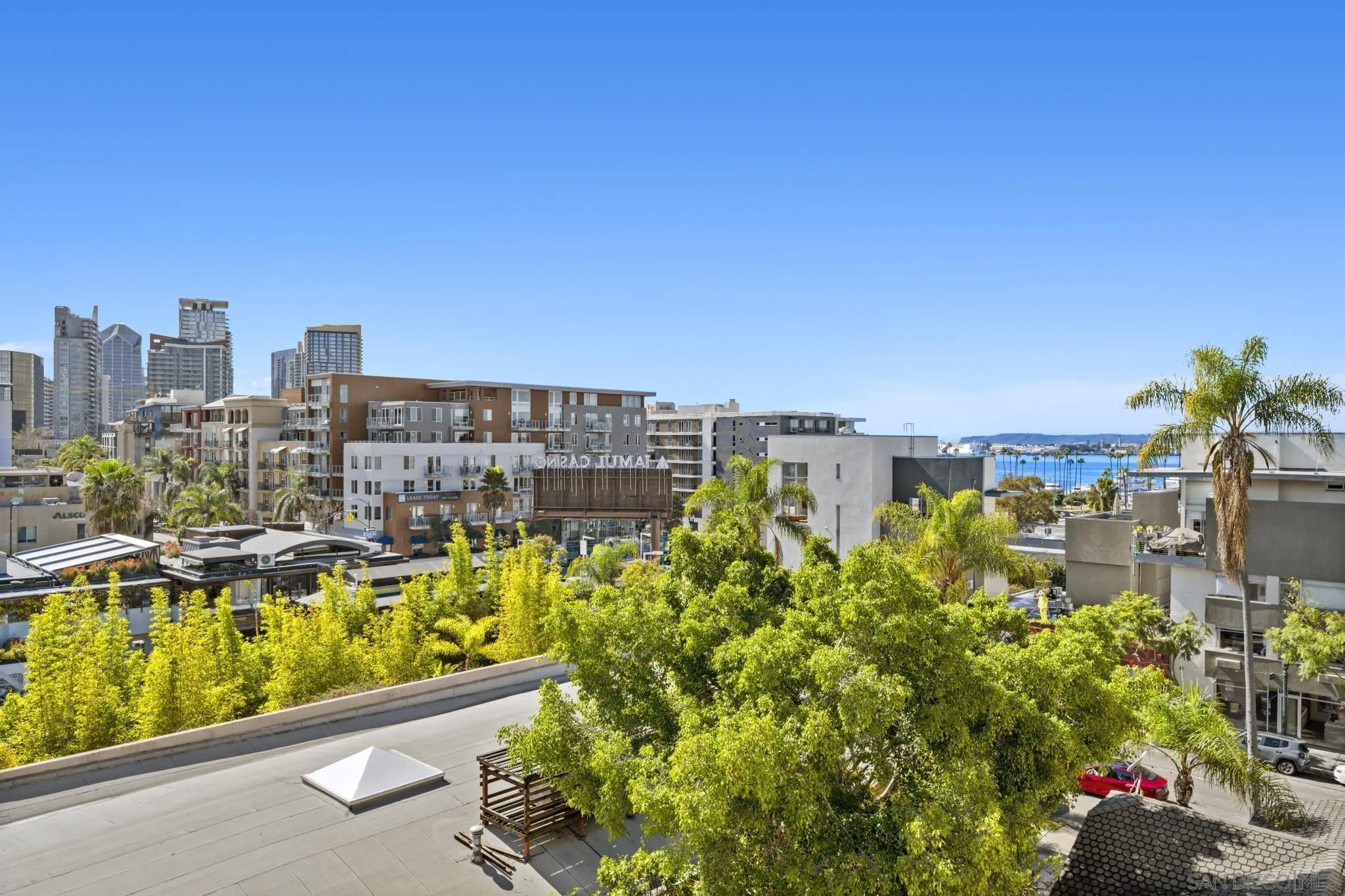 801 W Hawthorn St Unit 409